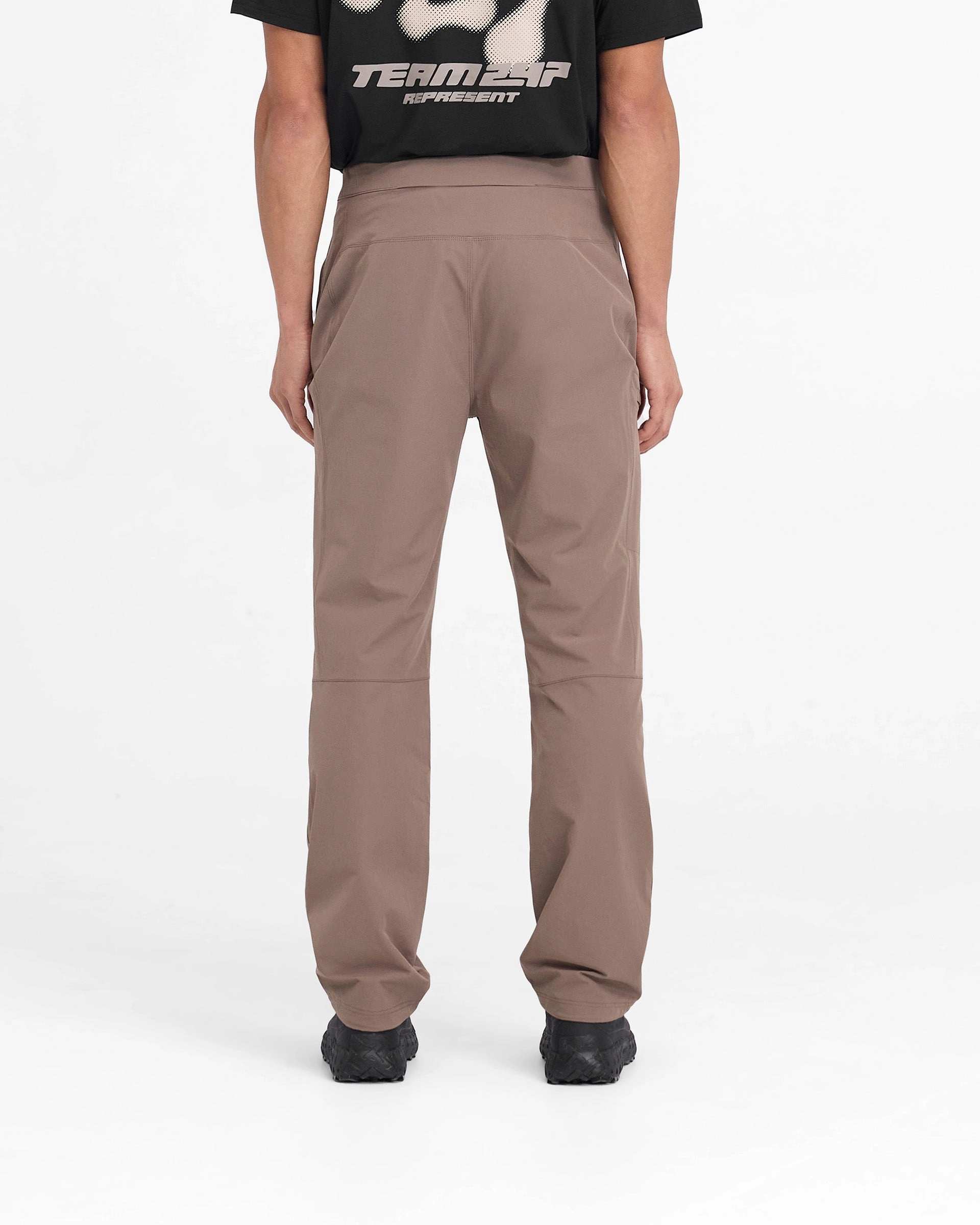 Quick Access Pockets Relaxed Cut 247 Mission Pant - Umber