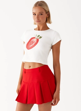 Timeless Piece Lovers Low Rise Pleated Mini Skirt - Red
