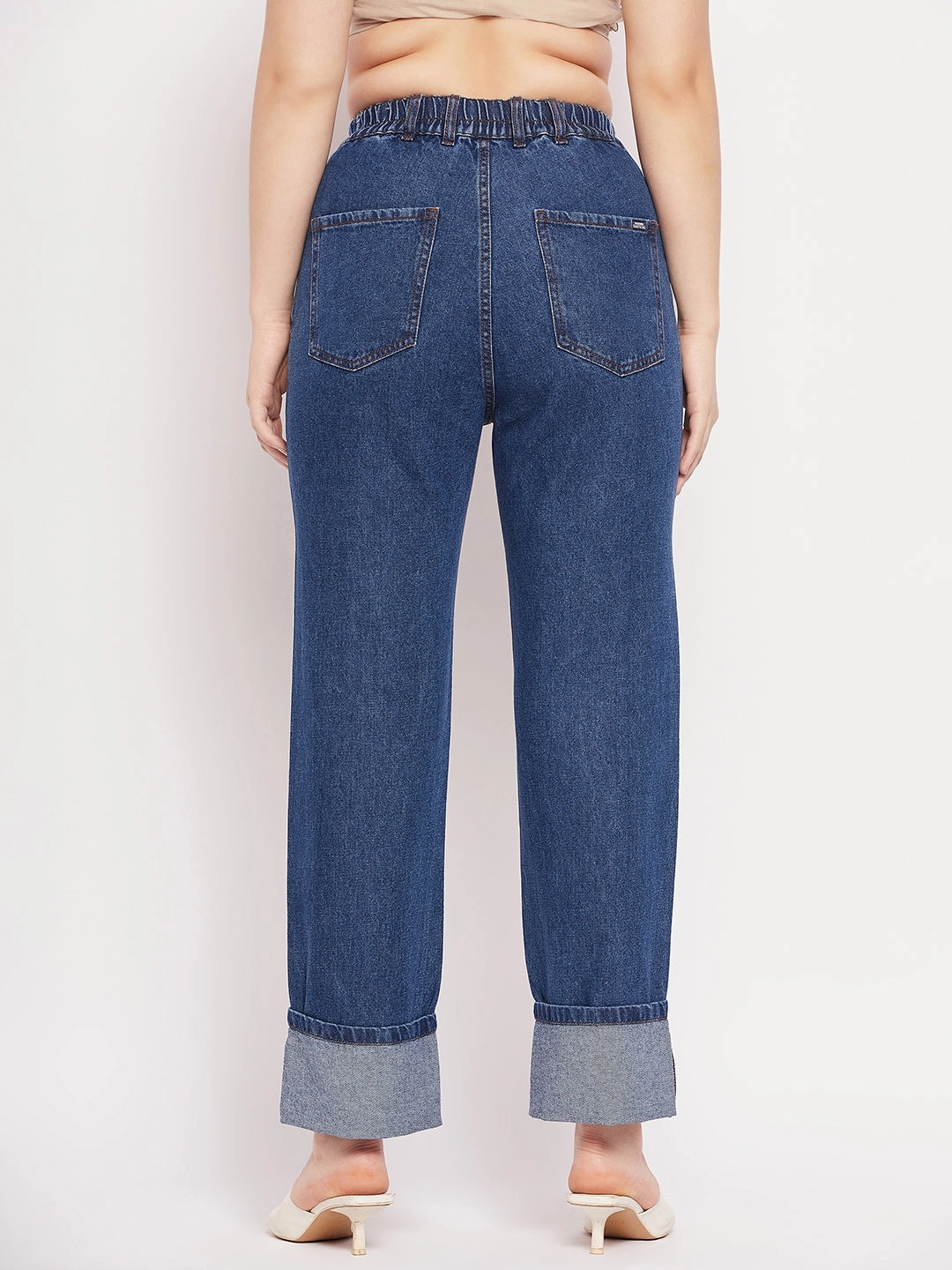 Madame Blue Denim tailored look Sustainable Weekend Getaway