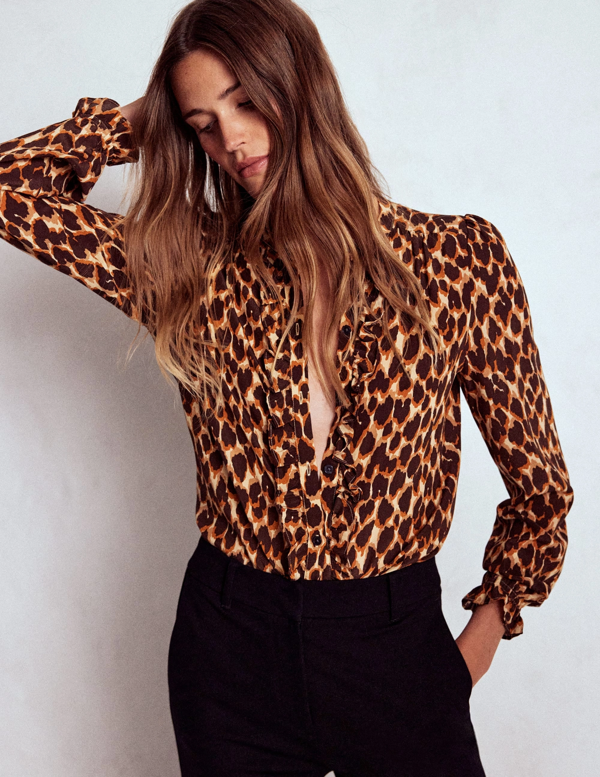 Alice Frill Front Silk Top-Leopard Spots ThermalRegulationLayer Breathable Linen Blend