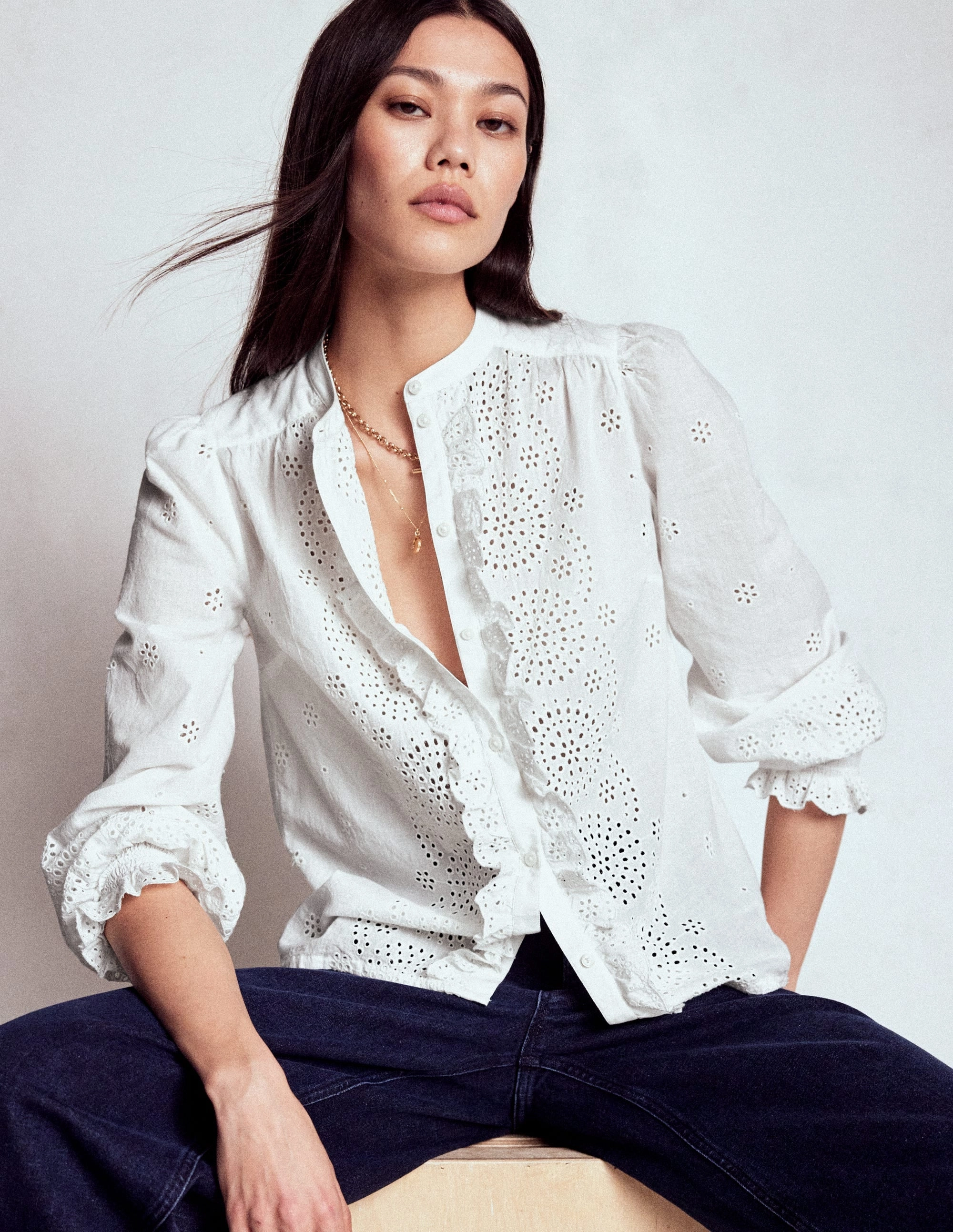 Alice Broderie Top-White QuickDrying wrinkle free finish