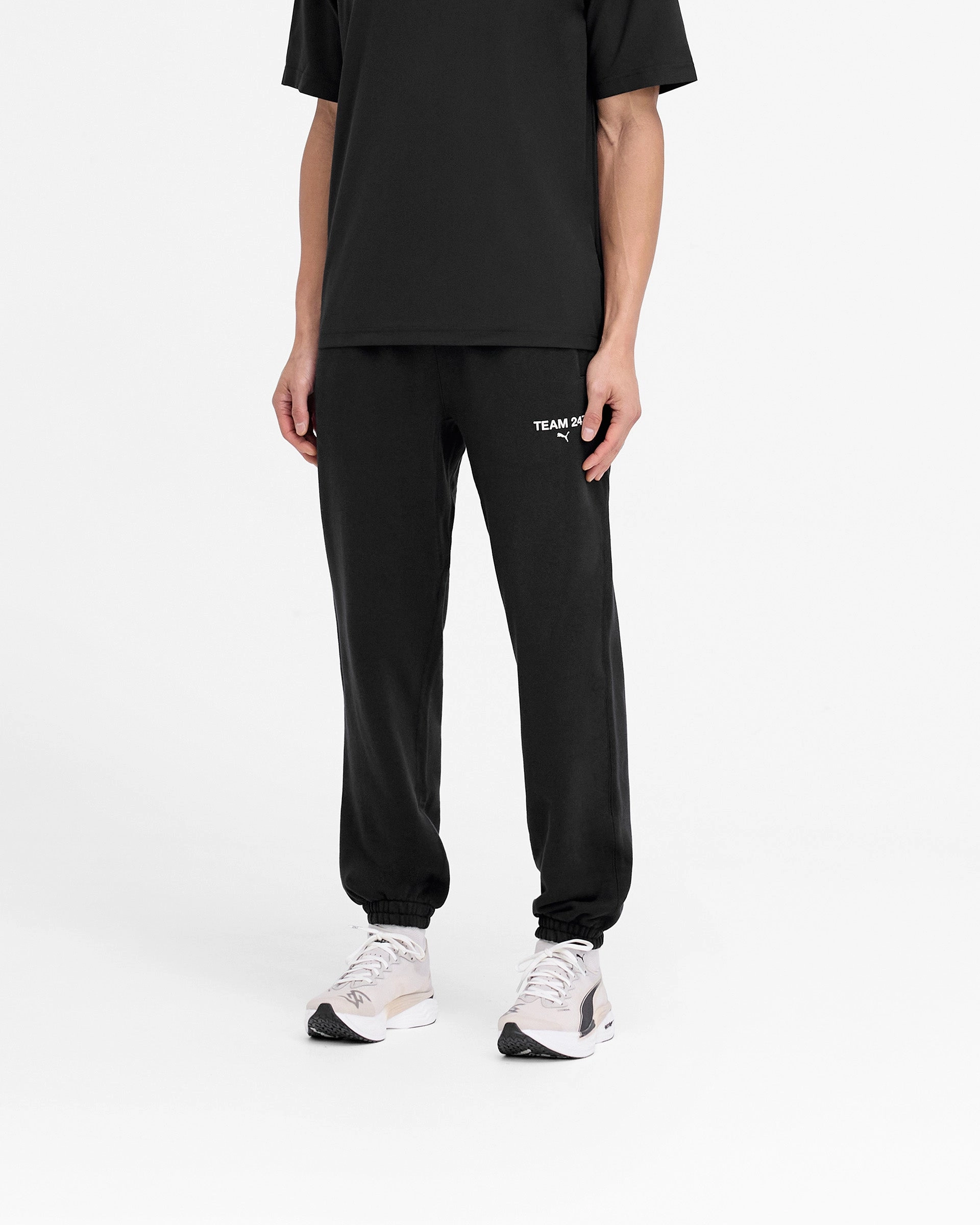 Air Flow Seamless construction 247 X Puma Sweatpant - Black