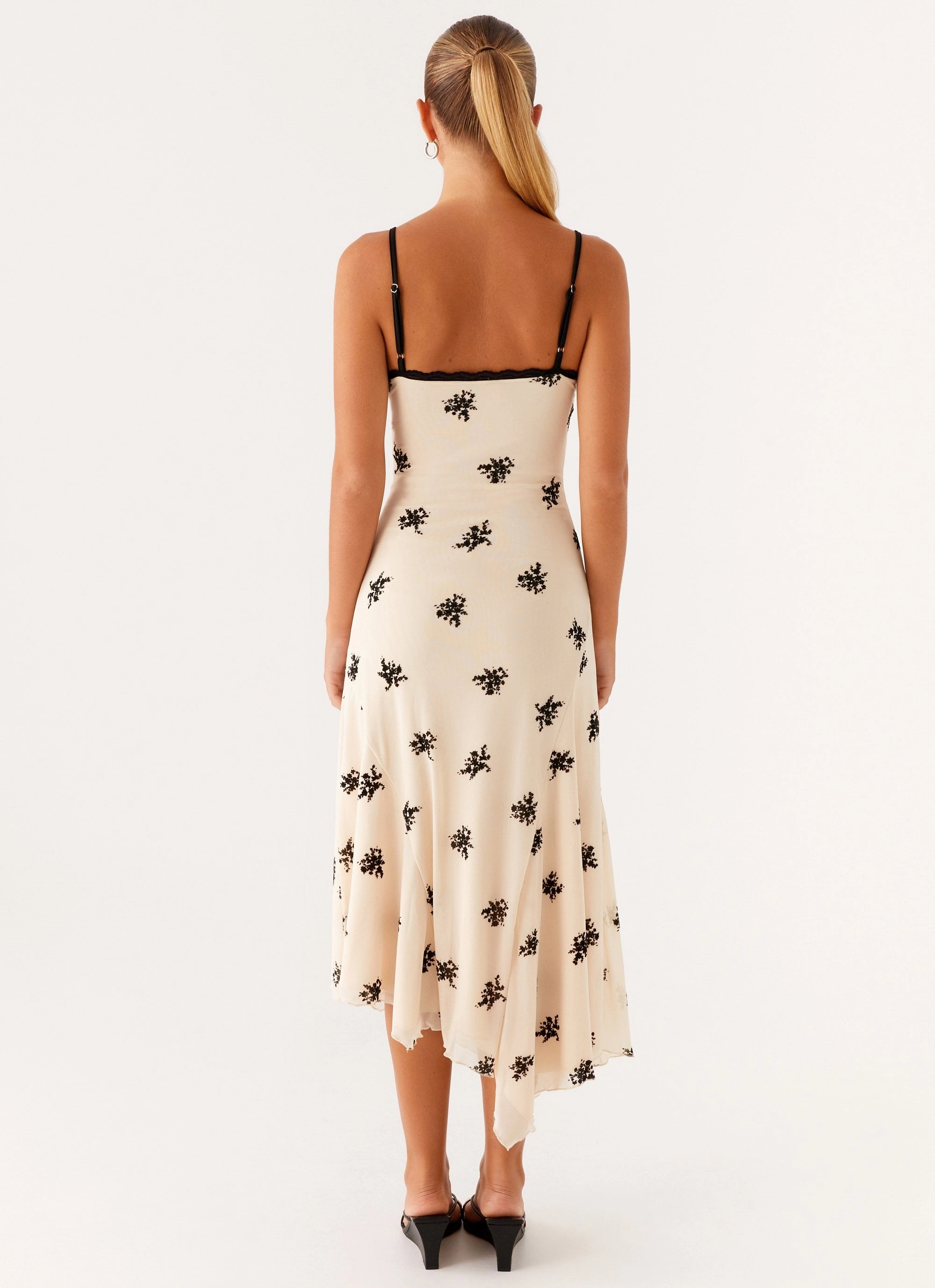 Low Maintenance Amelia Midi Dress - Nude
