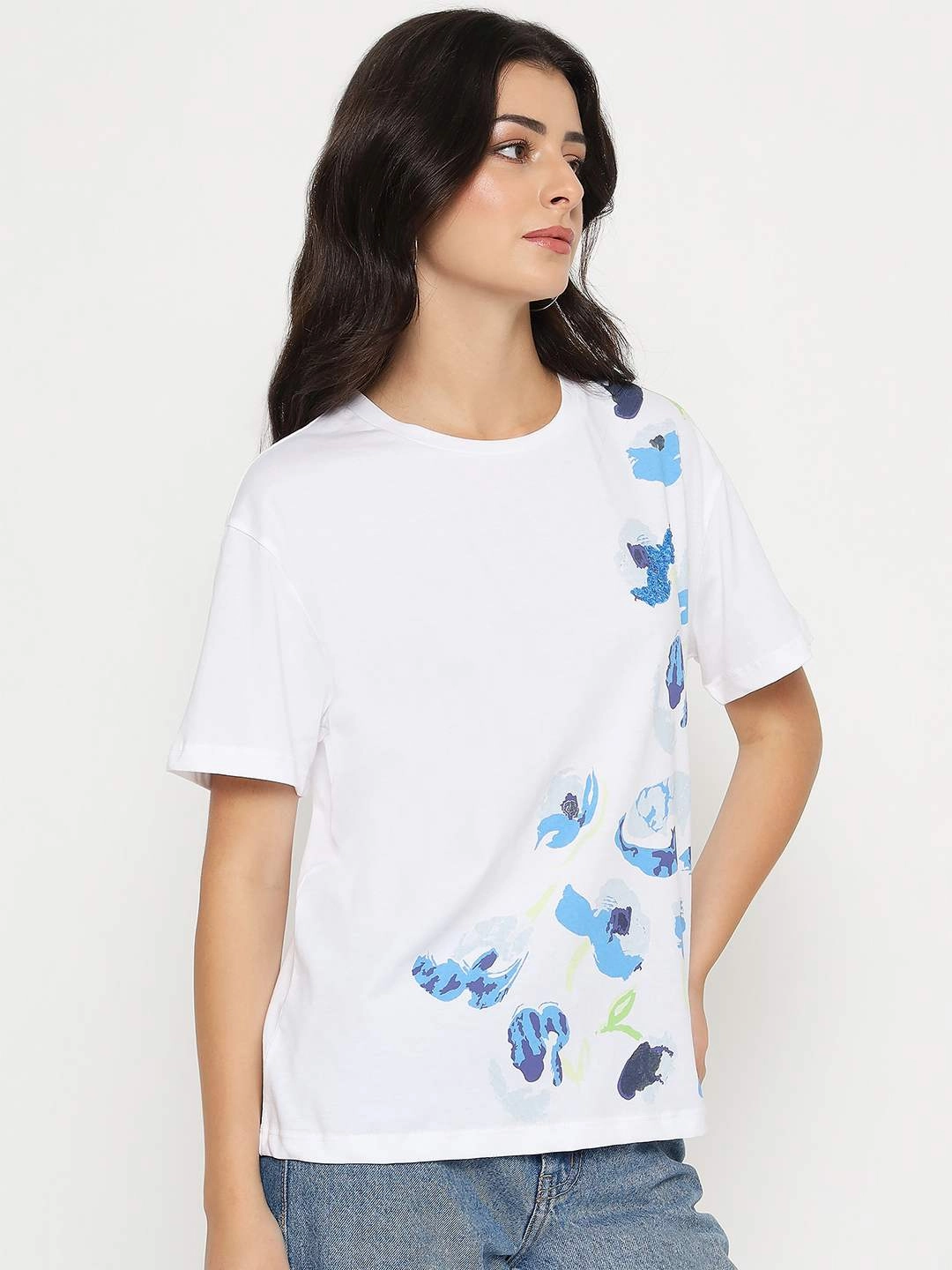 Madame Abstract Print Half Sleeve White Cotton T-shirt AntiStaticLining Lightweight Style