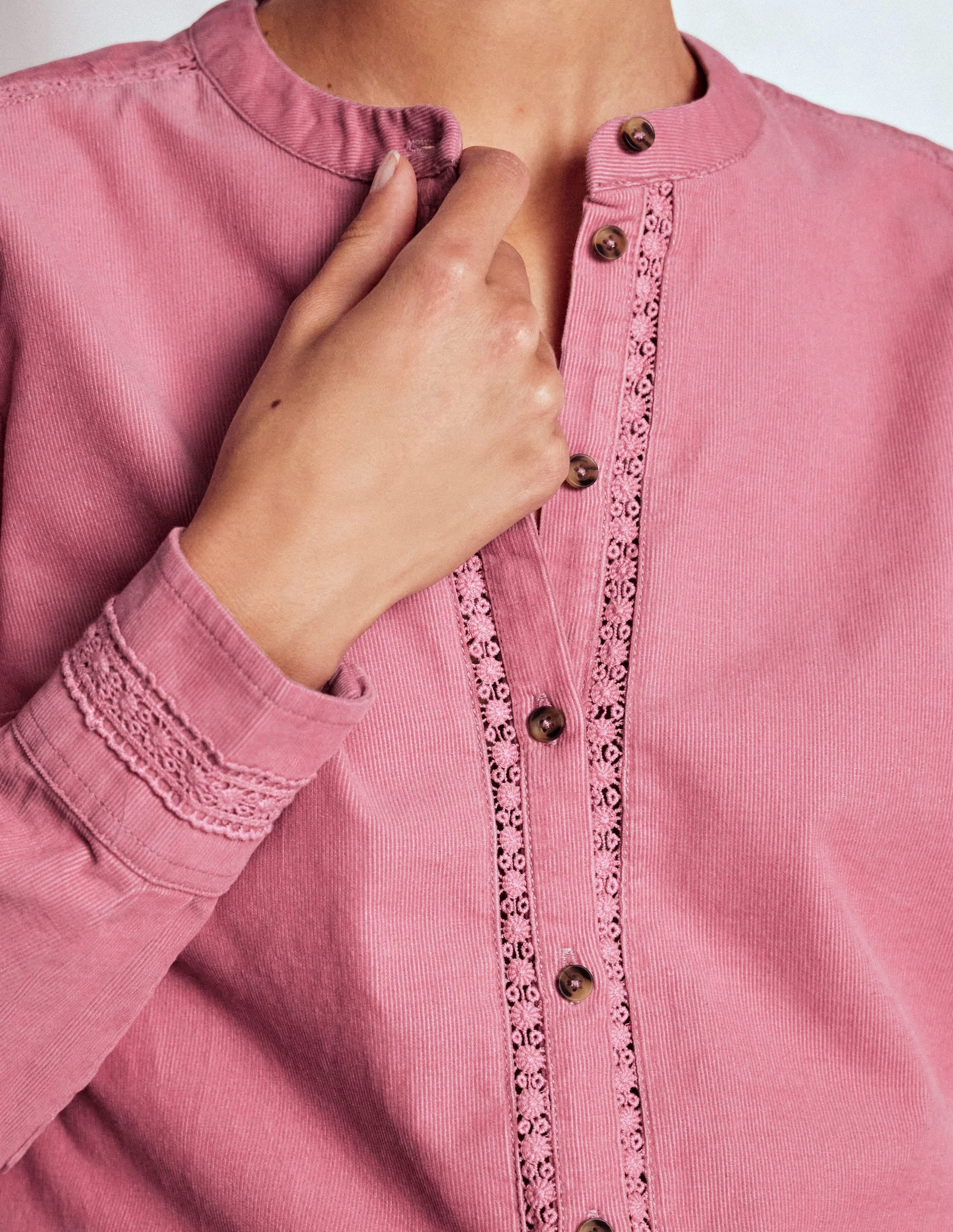 Victoria Cord Shirt-Blushing Rose summer look