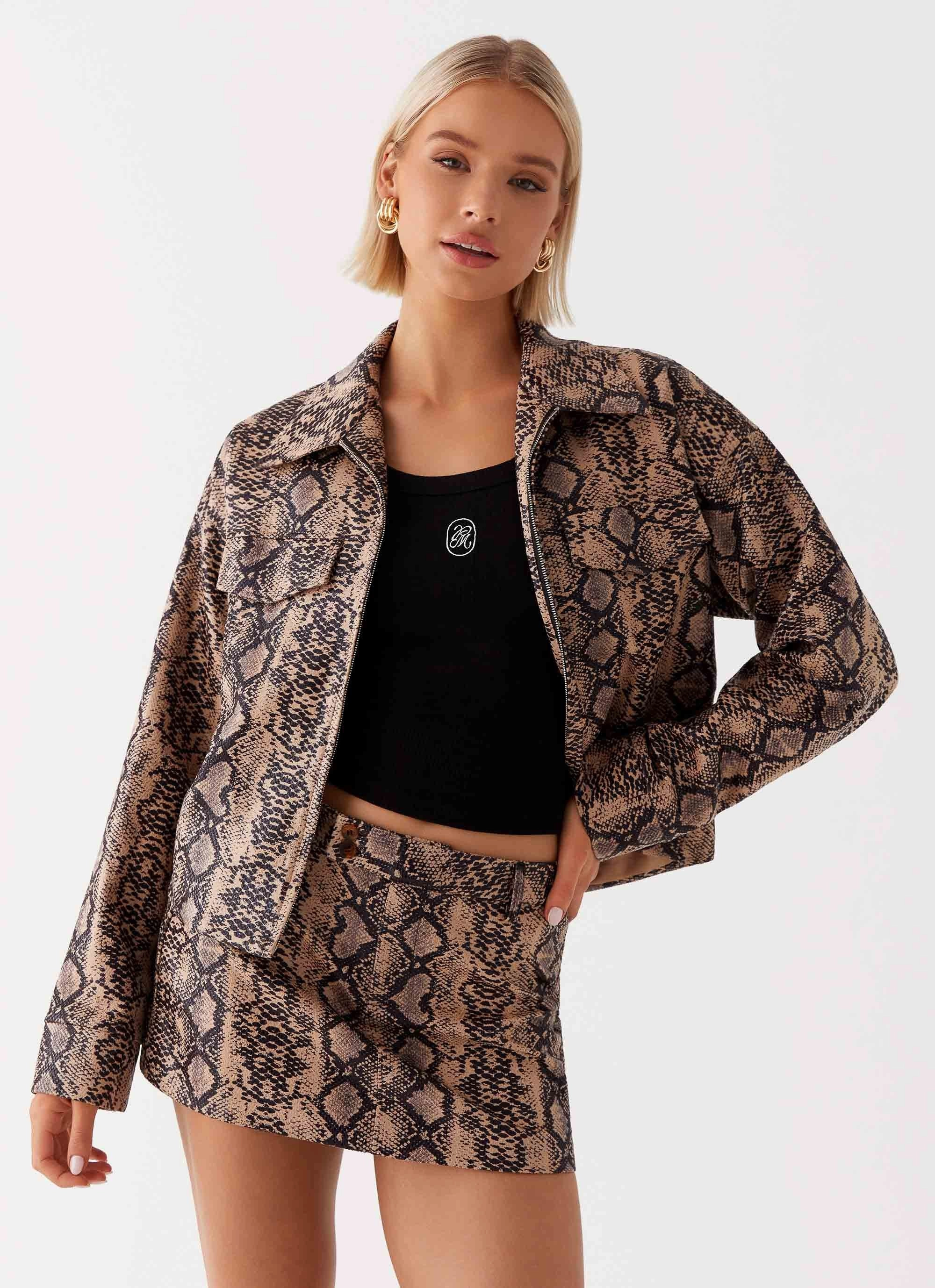 Compact Fit Look SnapFastenings Bethany Oversized Jacket - Snake