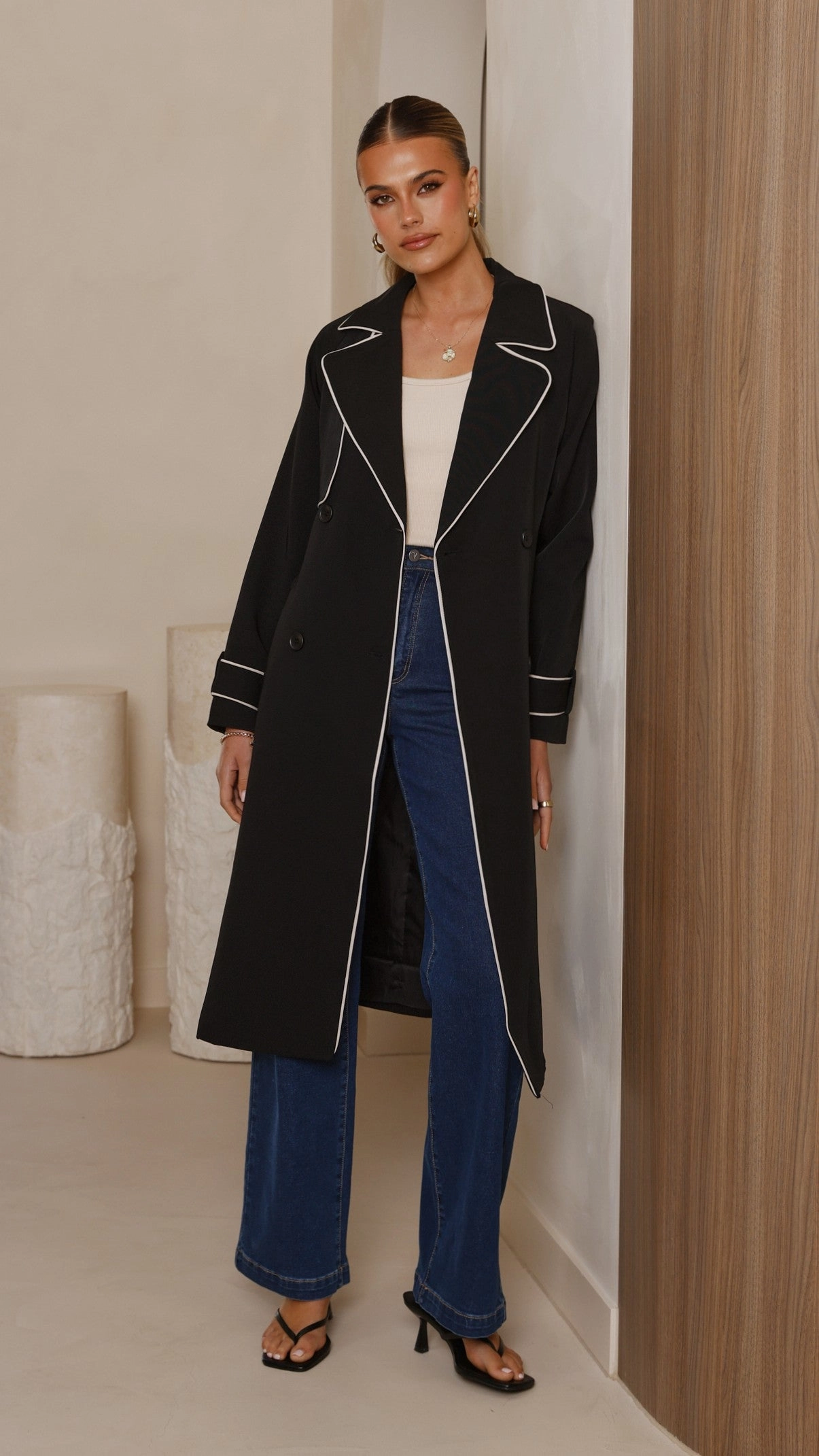 Blanca Trench Coat - Black Moisture Wicking Lining