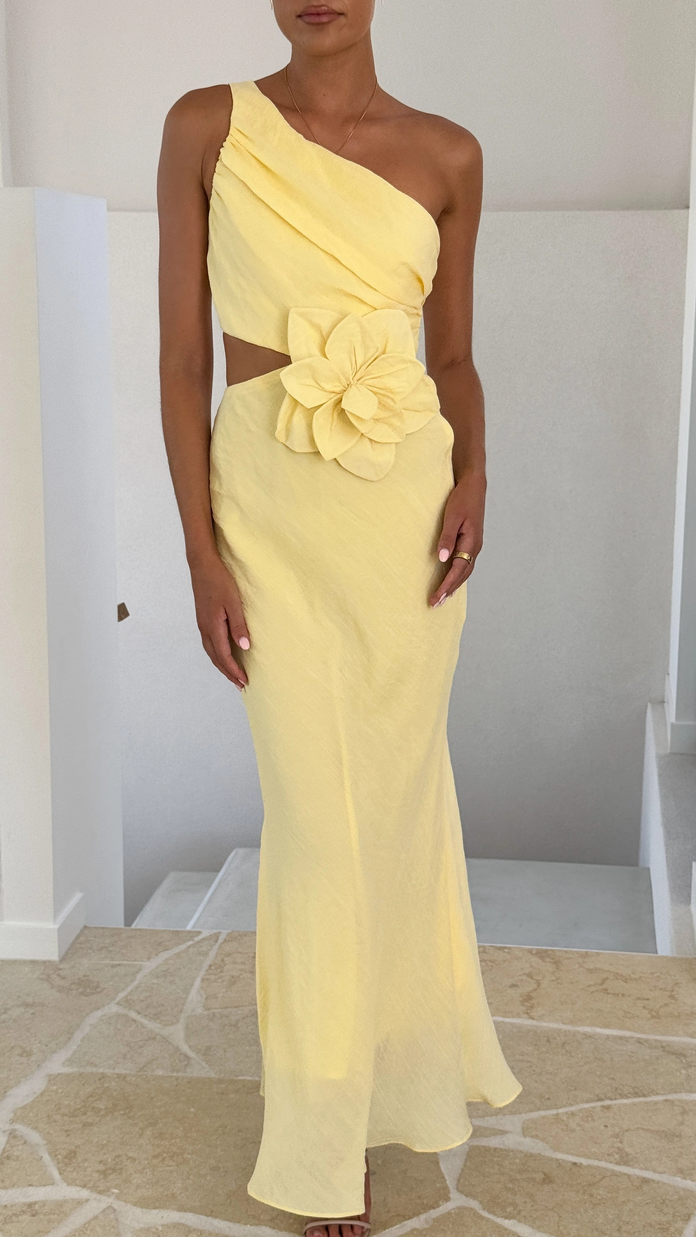 Bloom One Shoulder Cut Out Maxi Dress - Yellow Influencer-Approved Sophisticated Waist