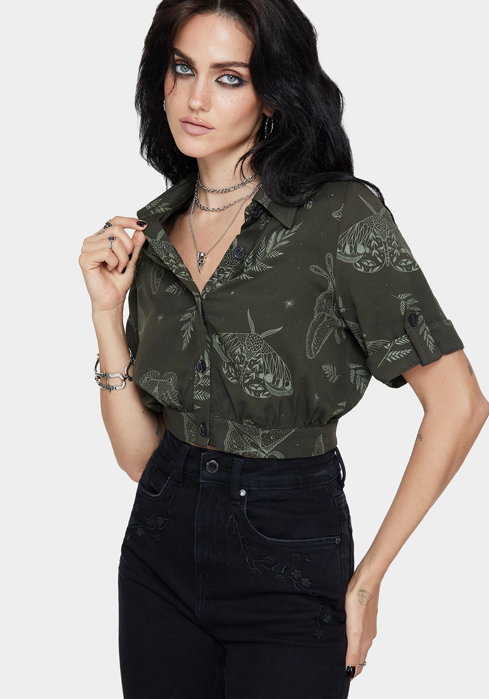 Callopistria Moth Print Short Sleeve Crop Shirt - Green Timeless Fit