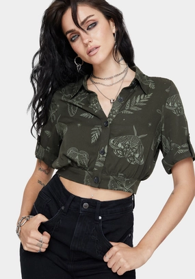 Warm Layers Callopistria Moth Print Short Sleeve Crop Shirt - Green