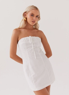 Light and Comfortable Wear Bronwyn Broderie Mini Dress - White