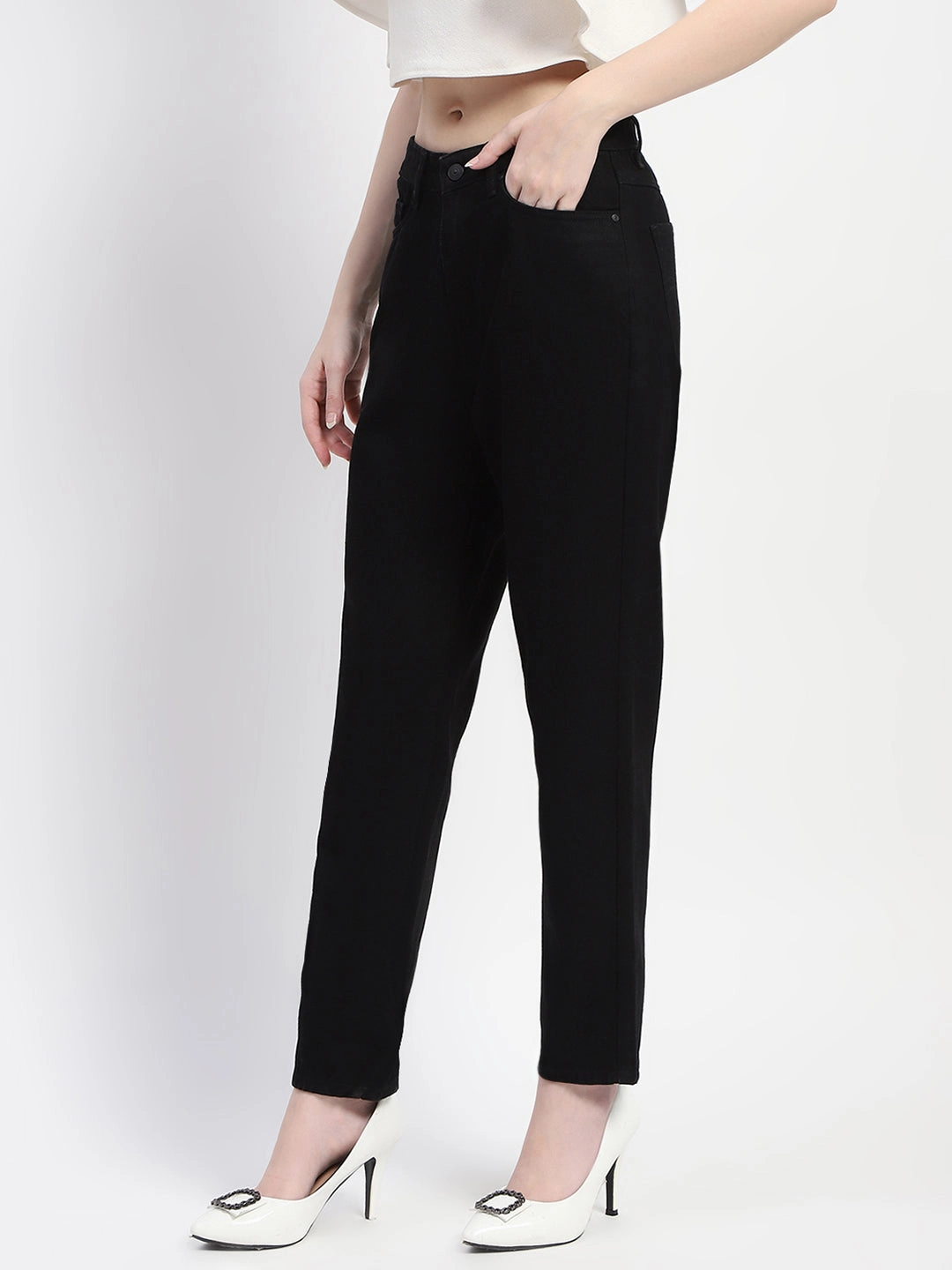 Sporty Look Madame Straight Fit Solid Black Denim
