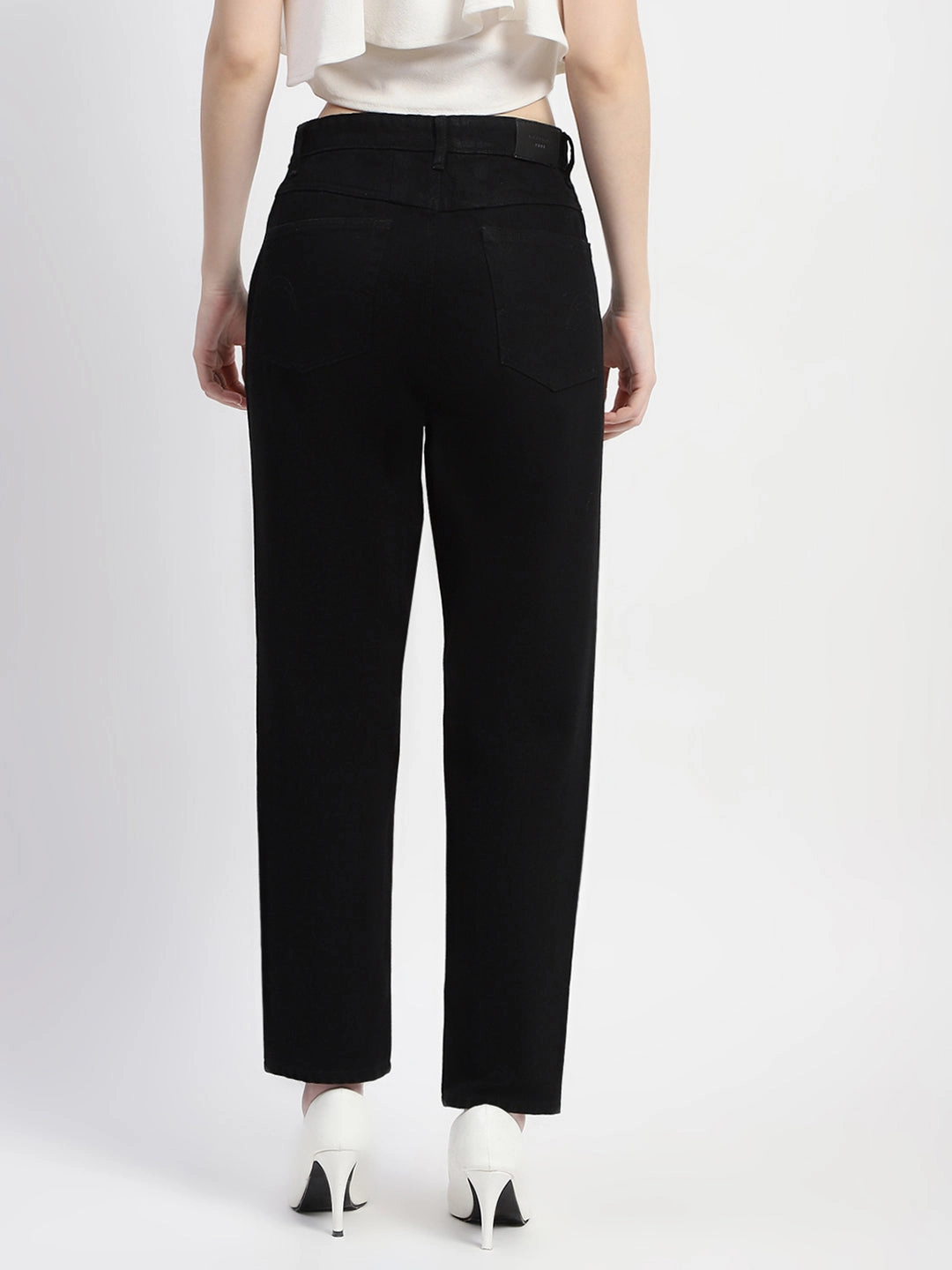 Fitted Comfort Customizable length Madame Straight Fit Solid Black Denim