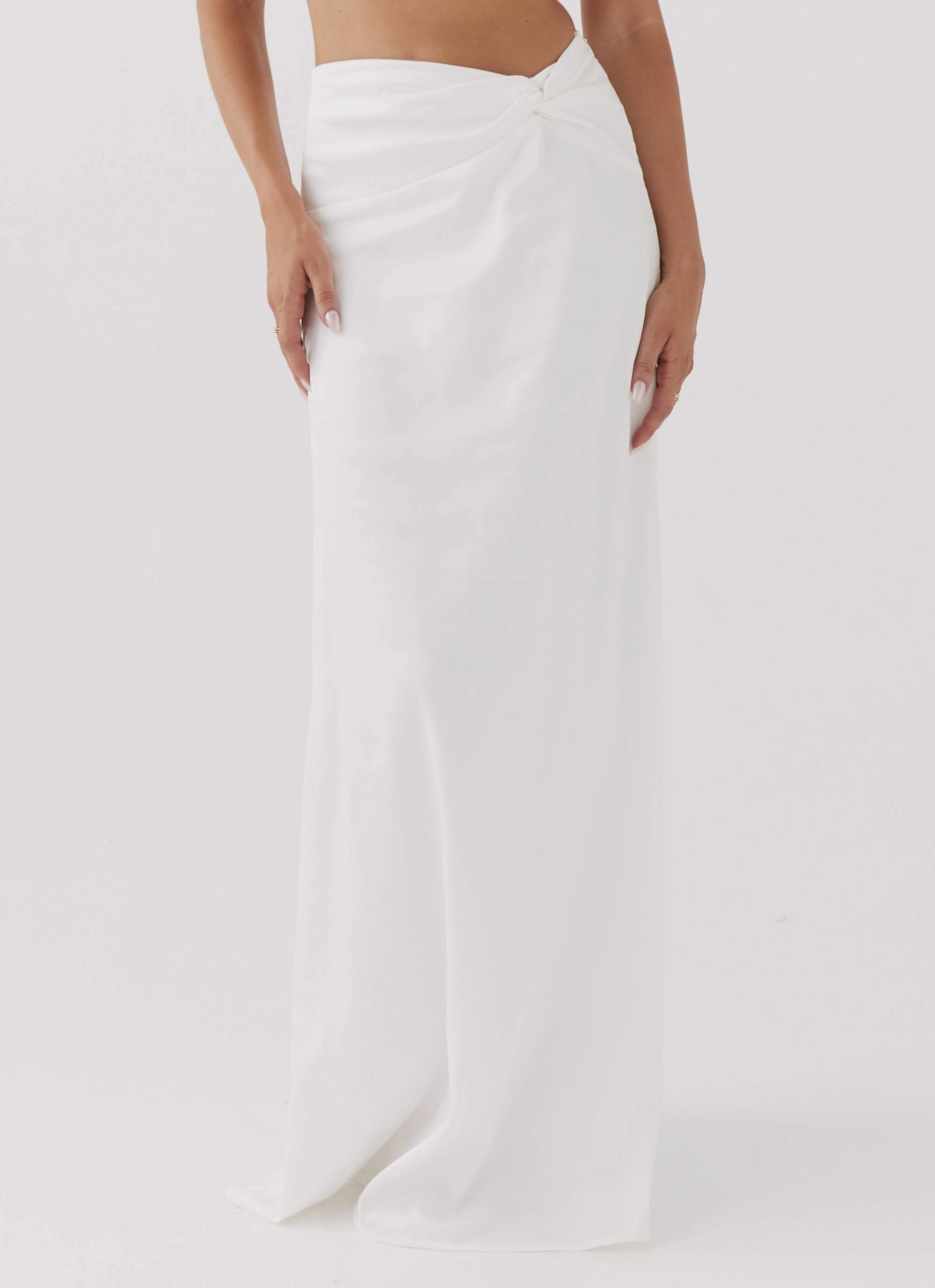Smooth Cut Drawstring closure Crescent Light Twist Maxi Skirt - Ivory