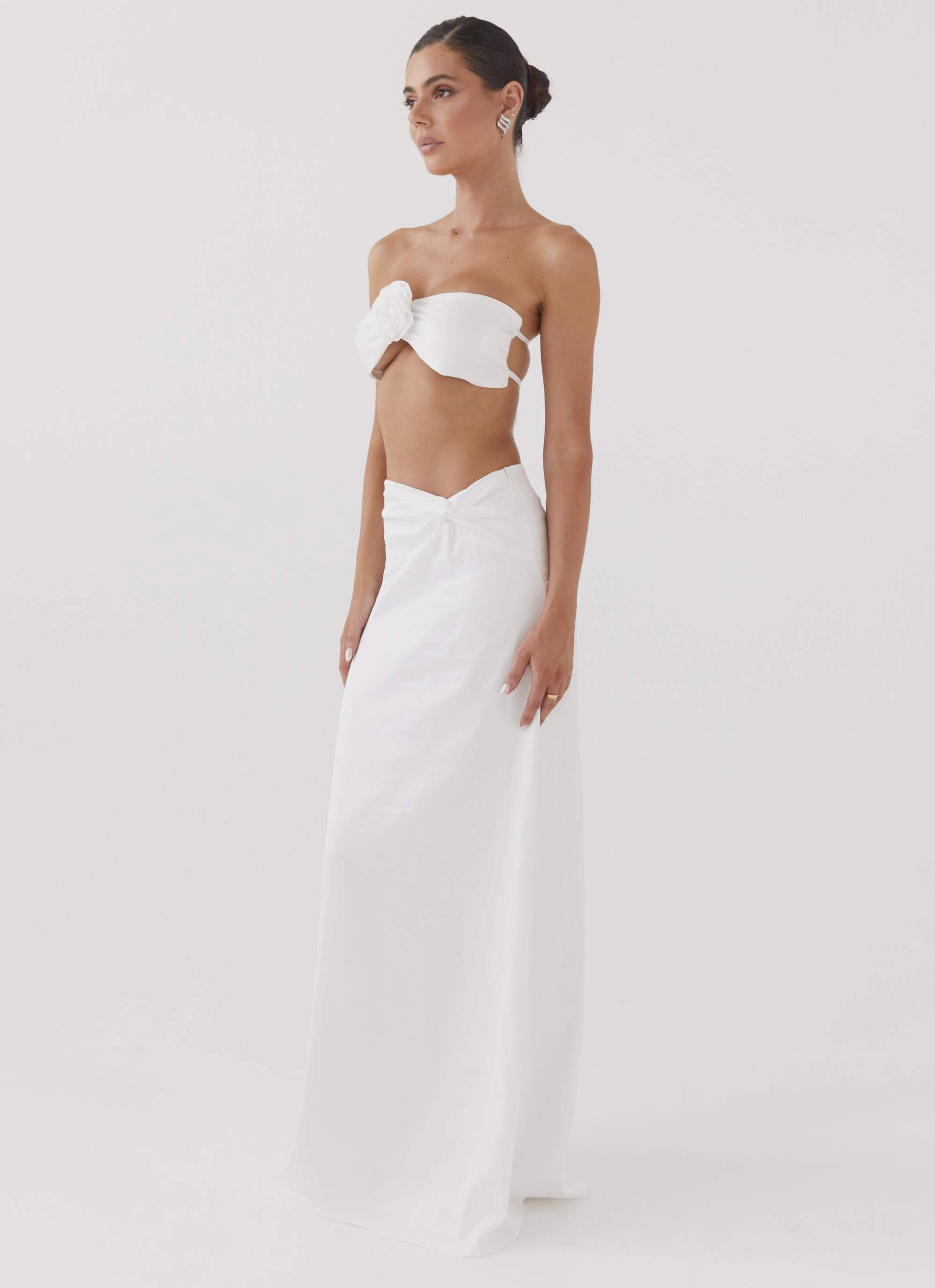 Crescent Light Twist Maxi Skirt - Ivory Casual Style