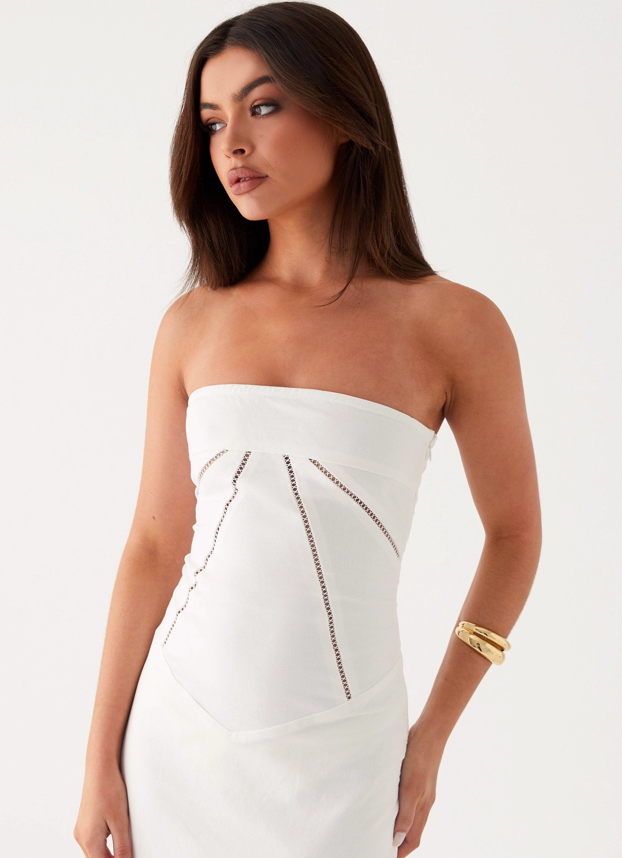 Cerisa Linen Maxi Dress - White Edgy Look Quick Outfit