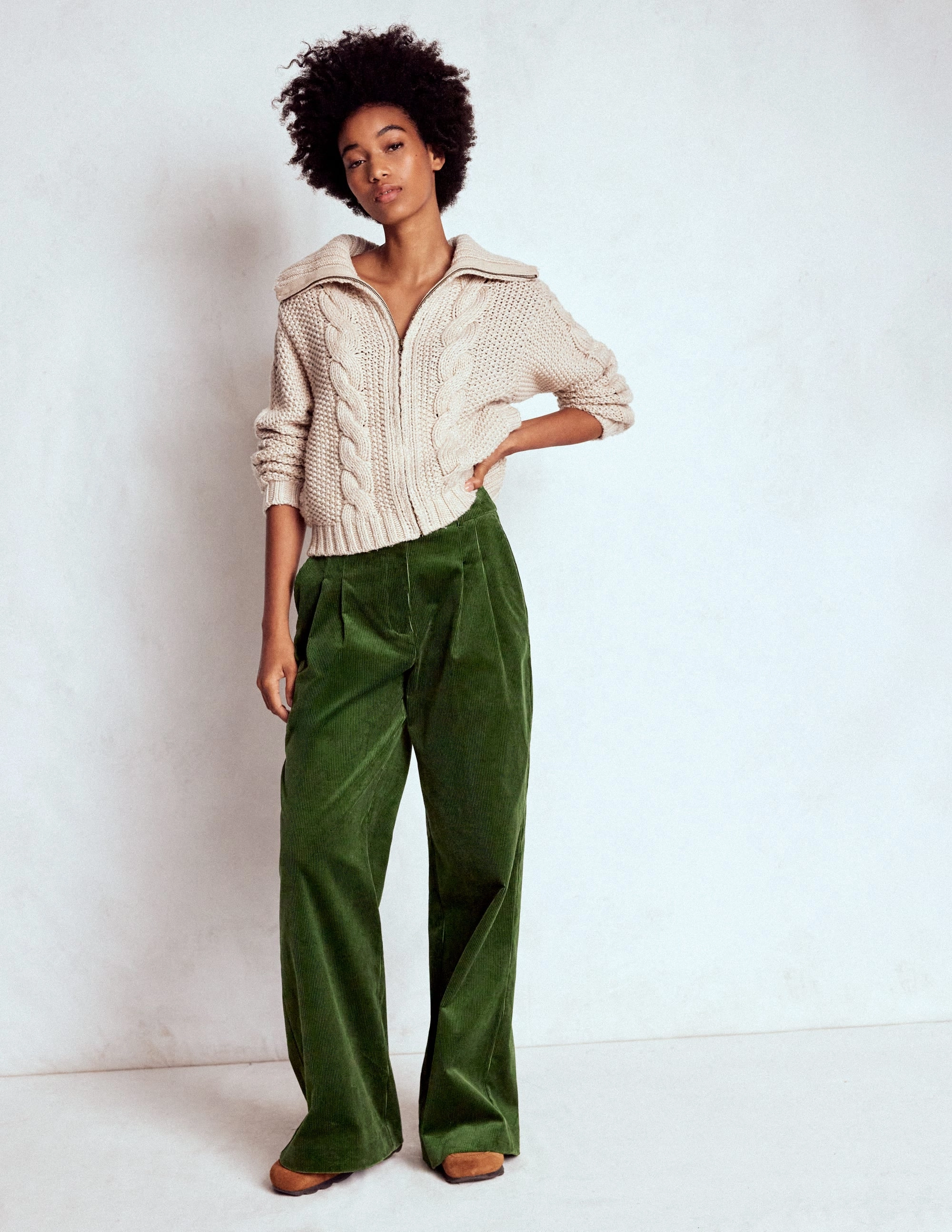 Kensington Cord Trousers-Green Fir Stretch Waist Wide-leg cut