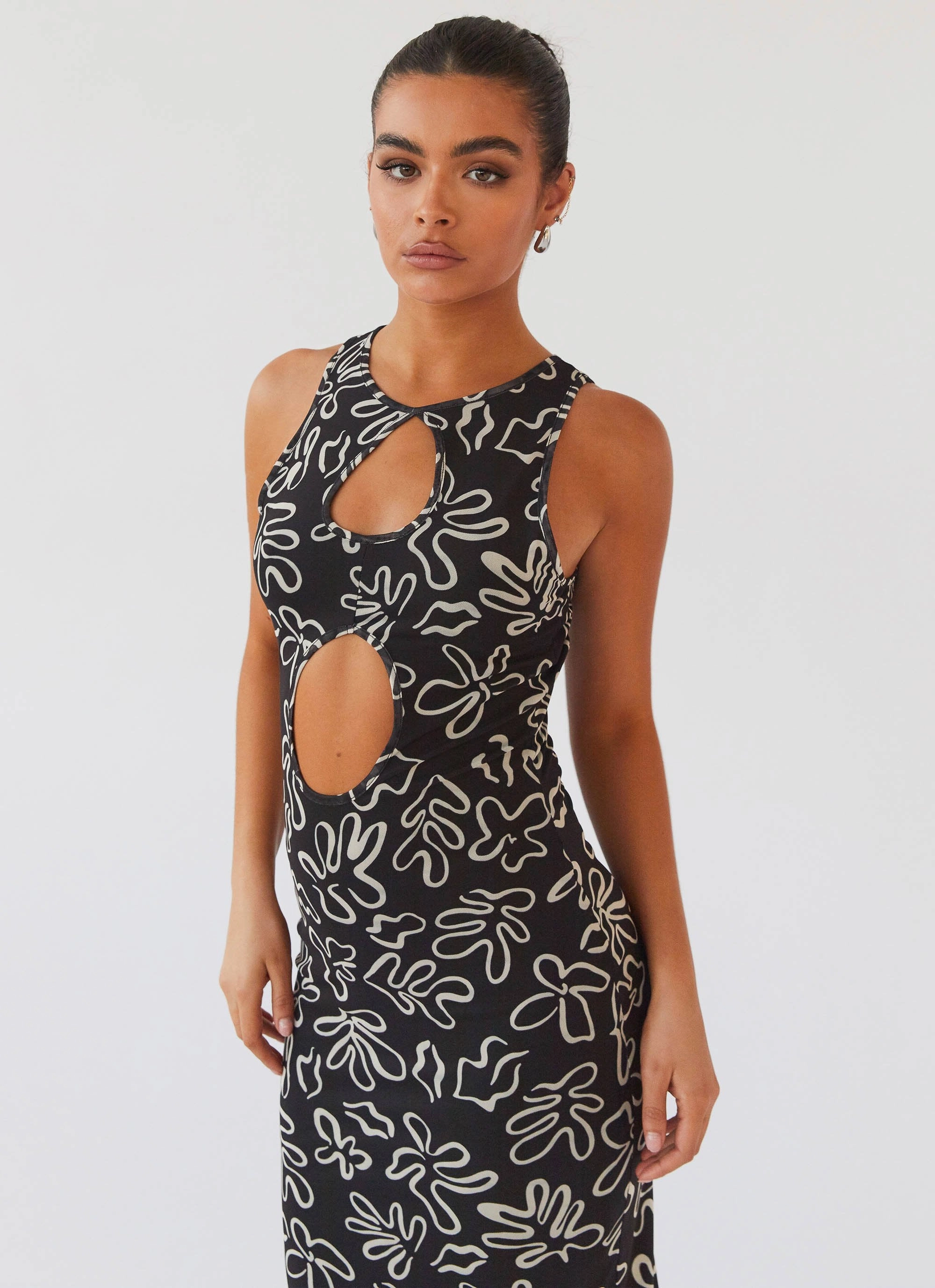 All Eyes On Me Maxi Dress - Petal Gloom french chic