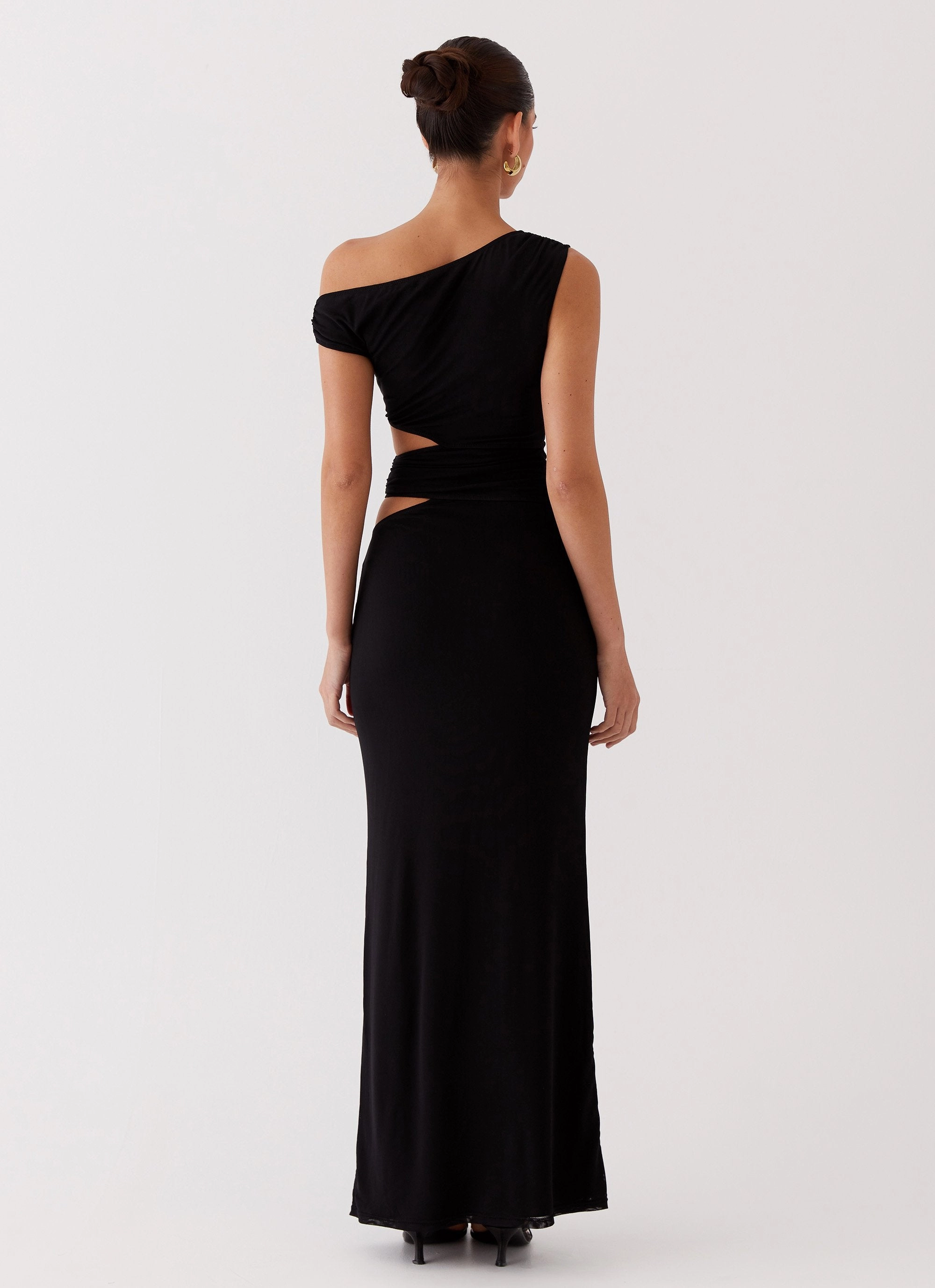 Trend Focused Gentle Glow Margot One Shoulder Maxi Dress - Black