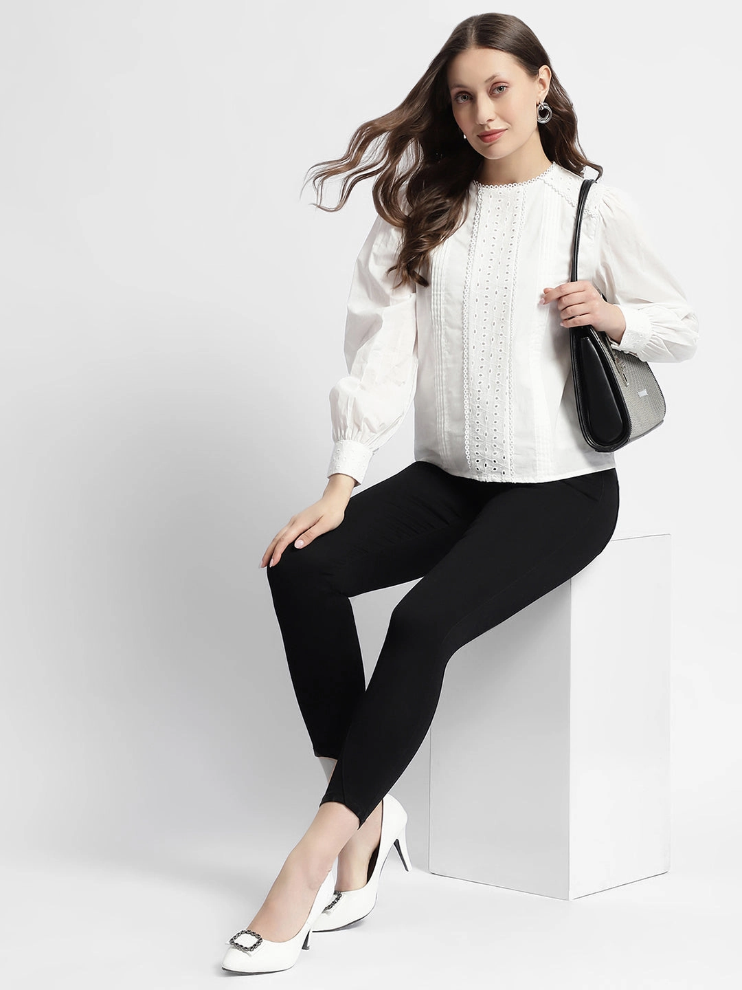 Madame Black Mid Rise Skinny Fit Denim Jeans Athlete Fit Elegant Student Outfit Streetwear Fan