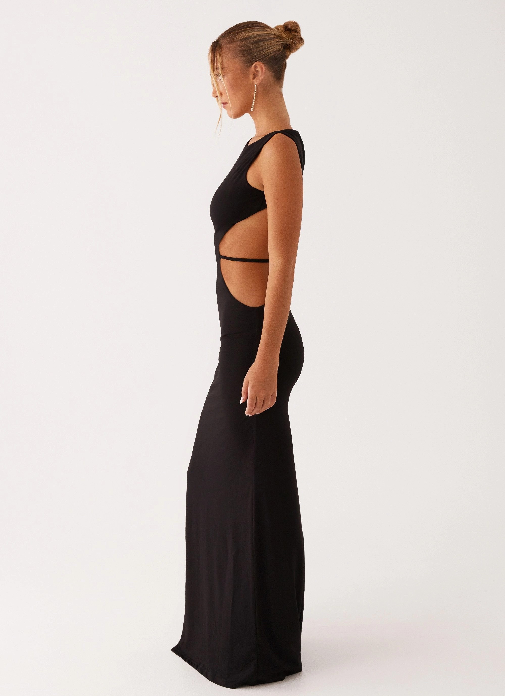 Dreamy Simplicity countryside Sutton Maxi Dress - Black