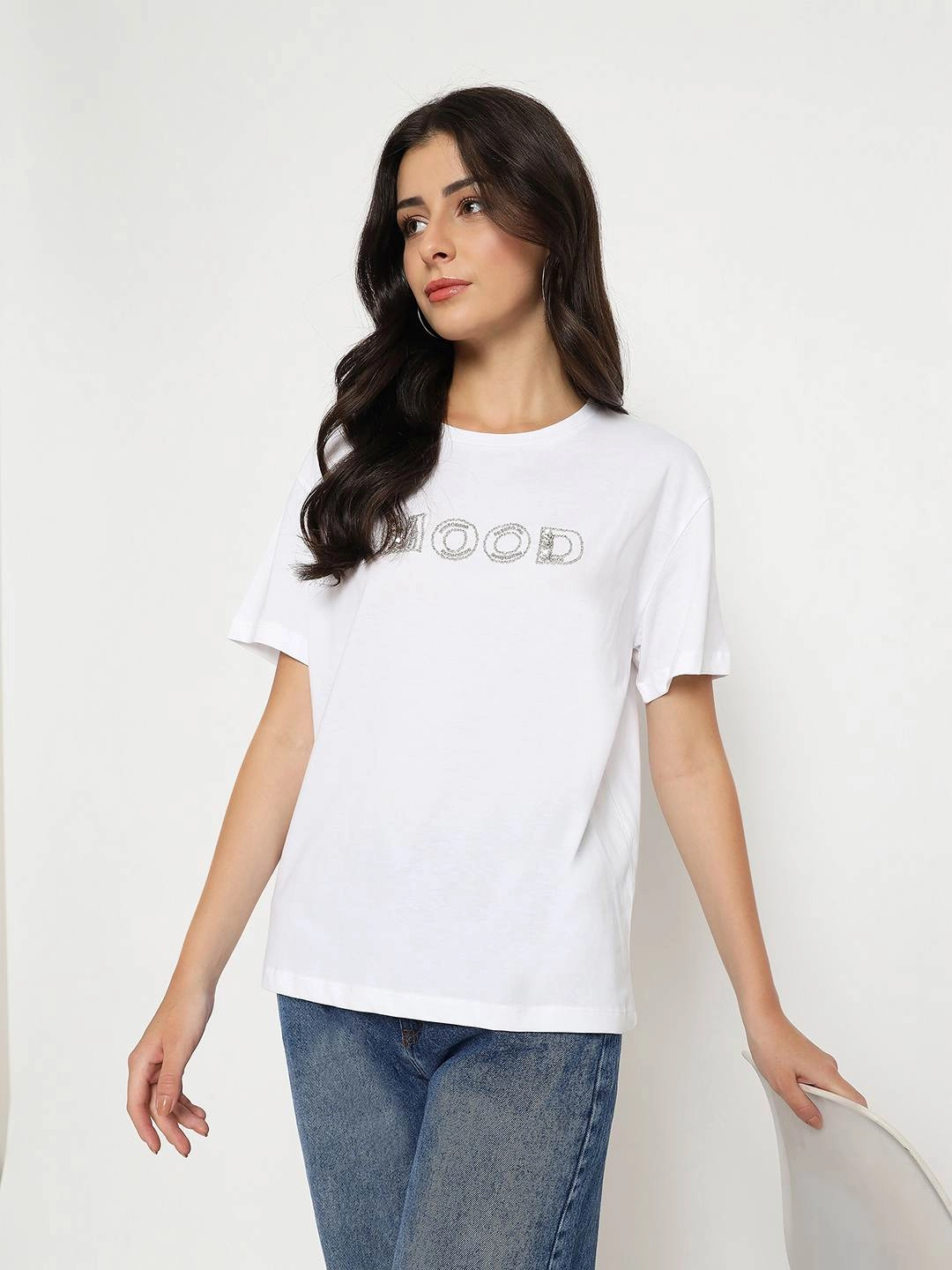 Madame Embellished Typography White Cotton T-shirt Simple Wear TemperatureRegulating