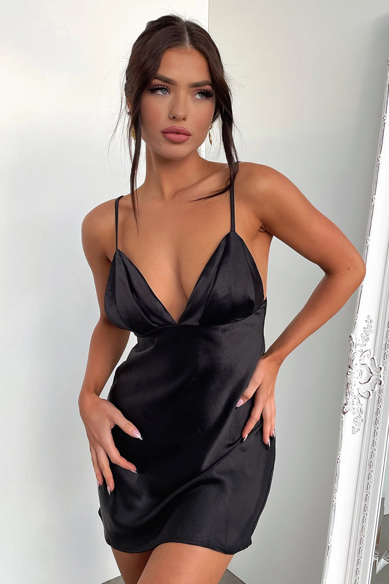 Dixie Dress - Black Sleek long-sleeve dress Comfortable Wear