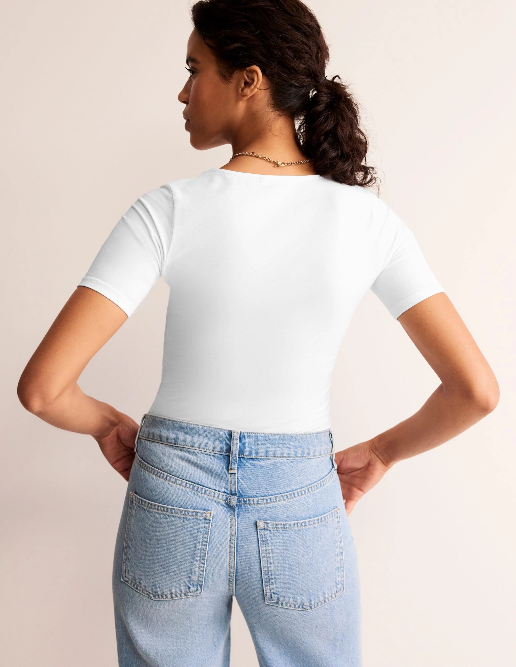 Flatlock Seam Technology Thermal Regulation Fabric Double Layer Scoop T-shirt-White