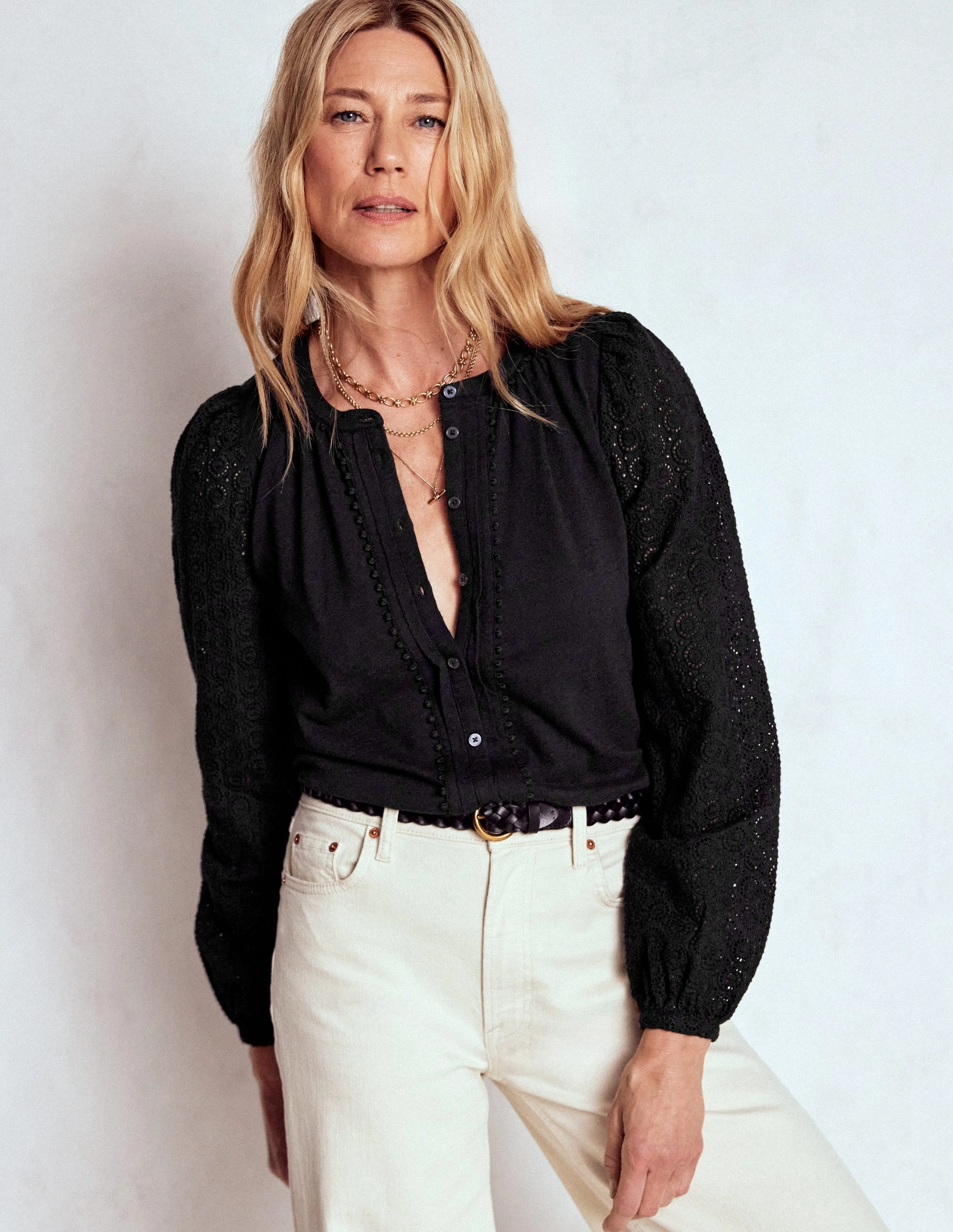 Loose Sweater RelaxedSilhouette Eden Broderie Jersey Shirt-Black