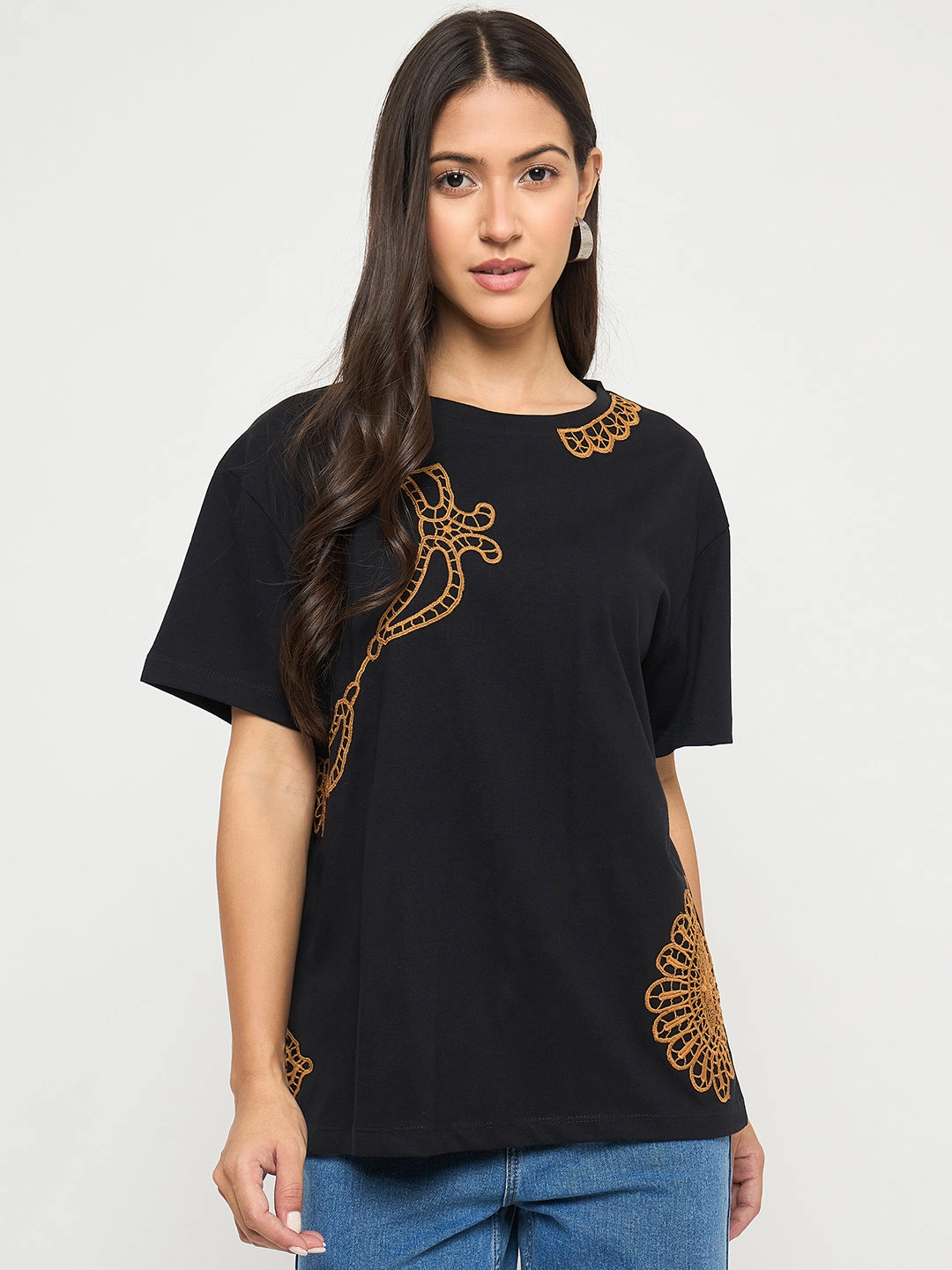 Simple Layer Madame Embroidery Patchwork Detailed Black Cotton T-shirt