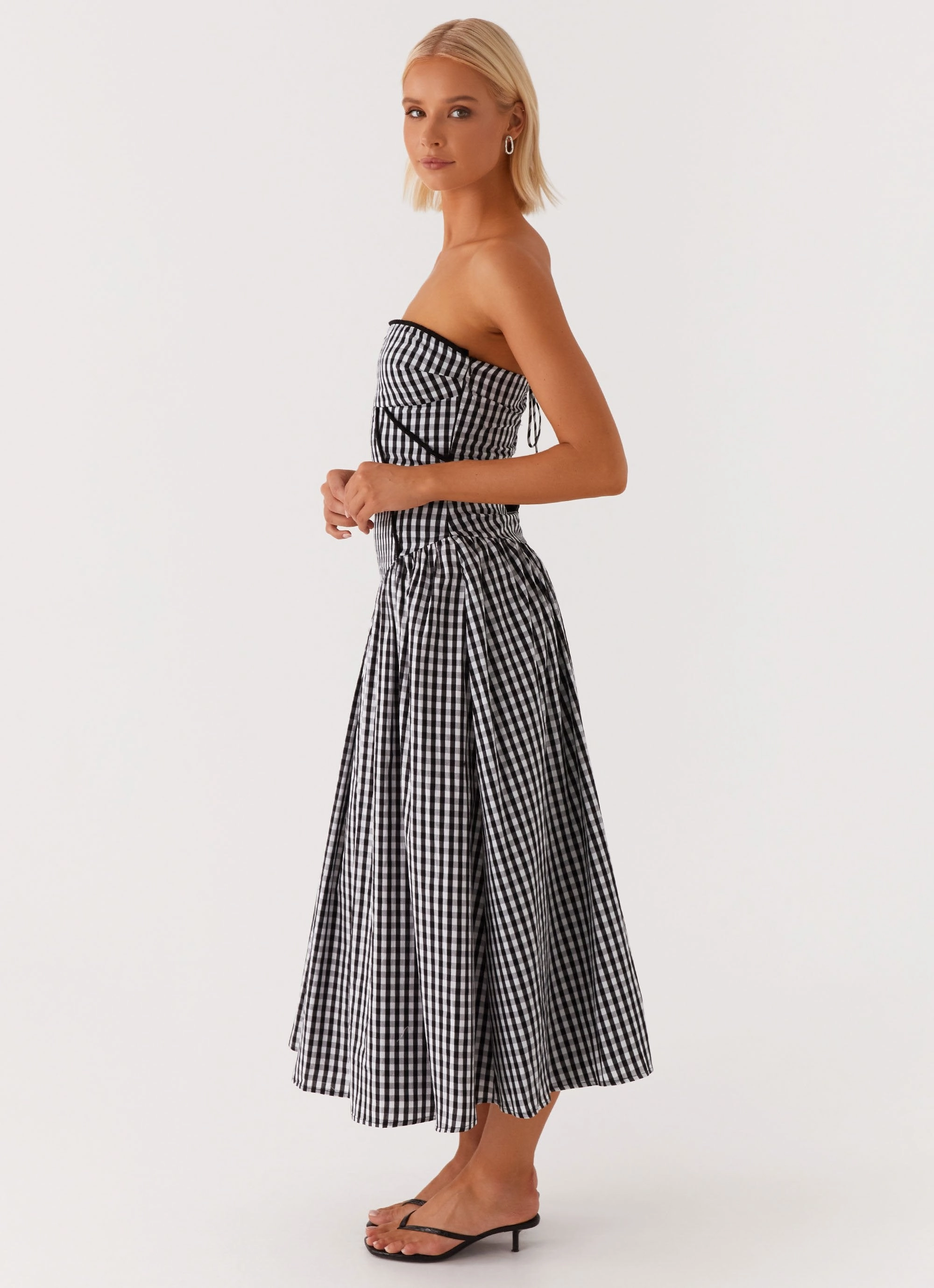 Easy and Effortless Larnie Midi Dress - Black Gingam