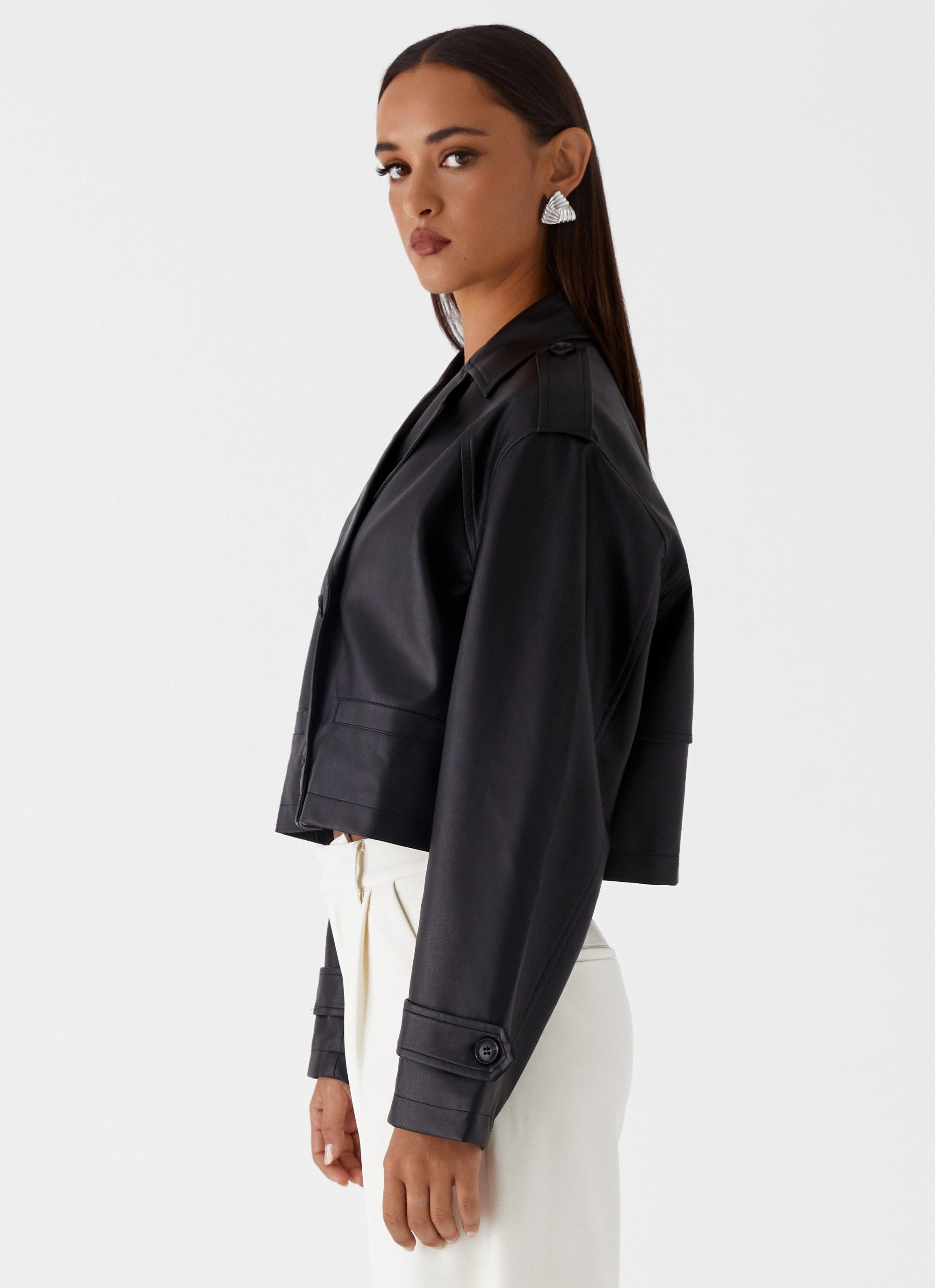 Ventilated Back Panel clean design Bryson Cropped Jacket - Black
