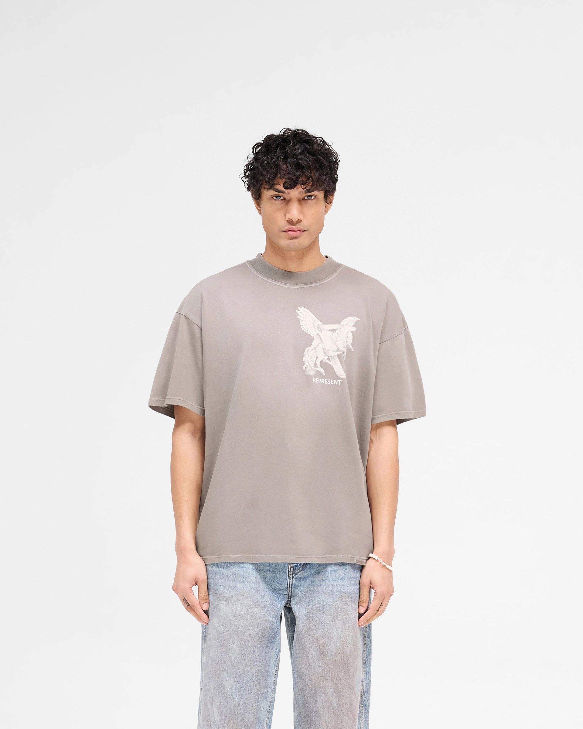Breathable Style Stylish and Cozy Elegance In Motion T-Shirt - Thunder