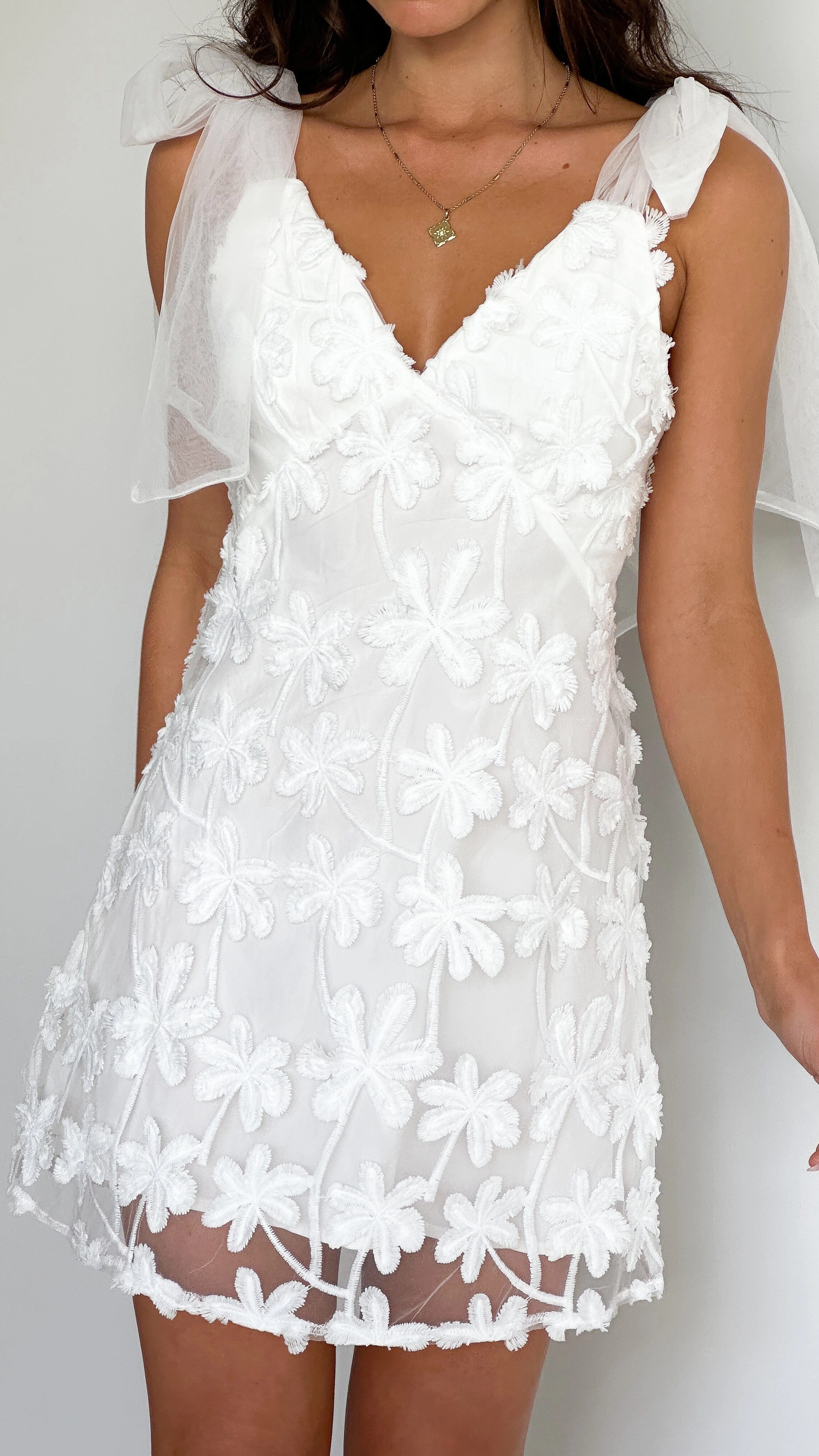 Elizabeth Mini Dress - White Perfectly Tailored QuickDryTechnology