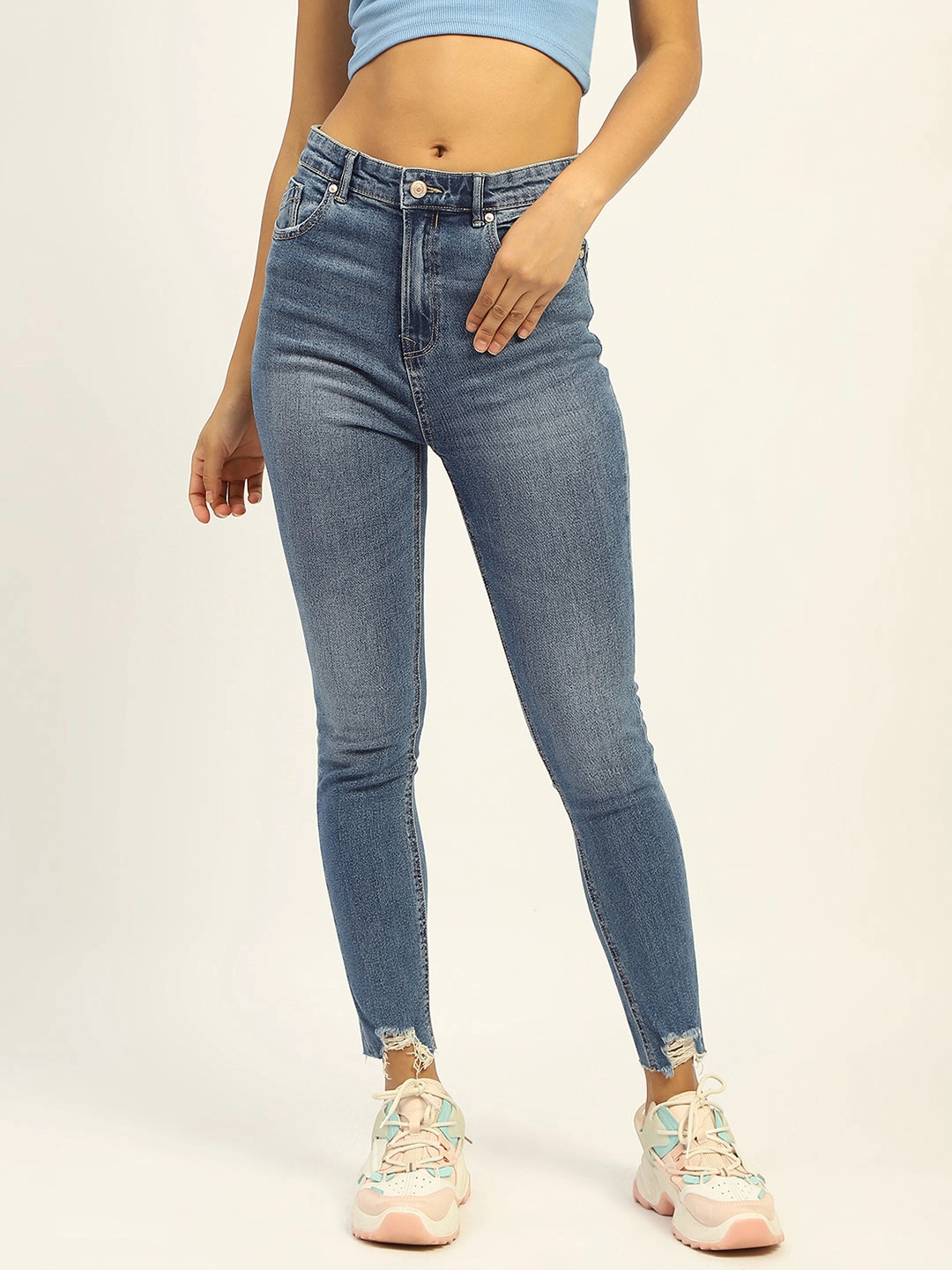 Madame Skinny Fit Raw Hem Cotton Light Blue Denim Sleek Comfort Creative Look Elegant Road Trip