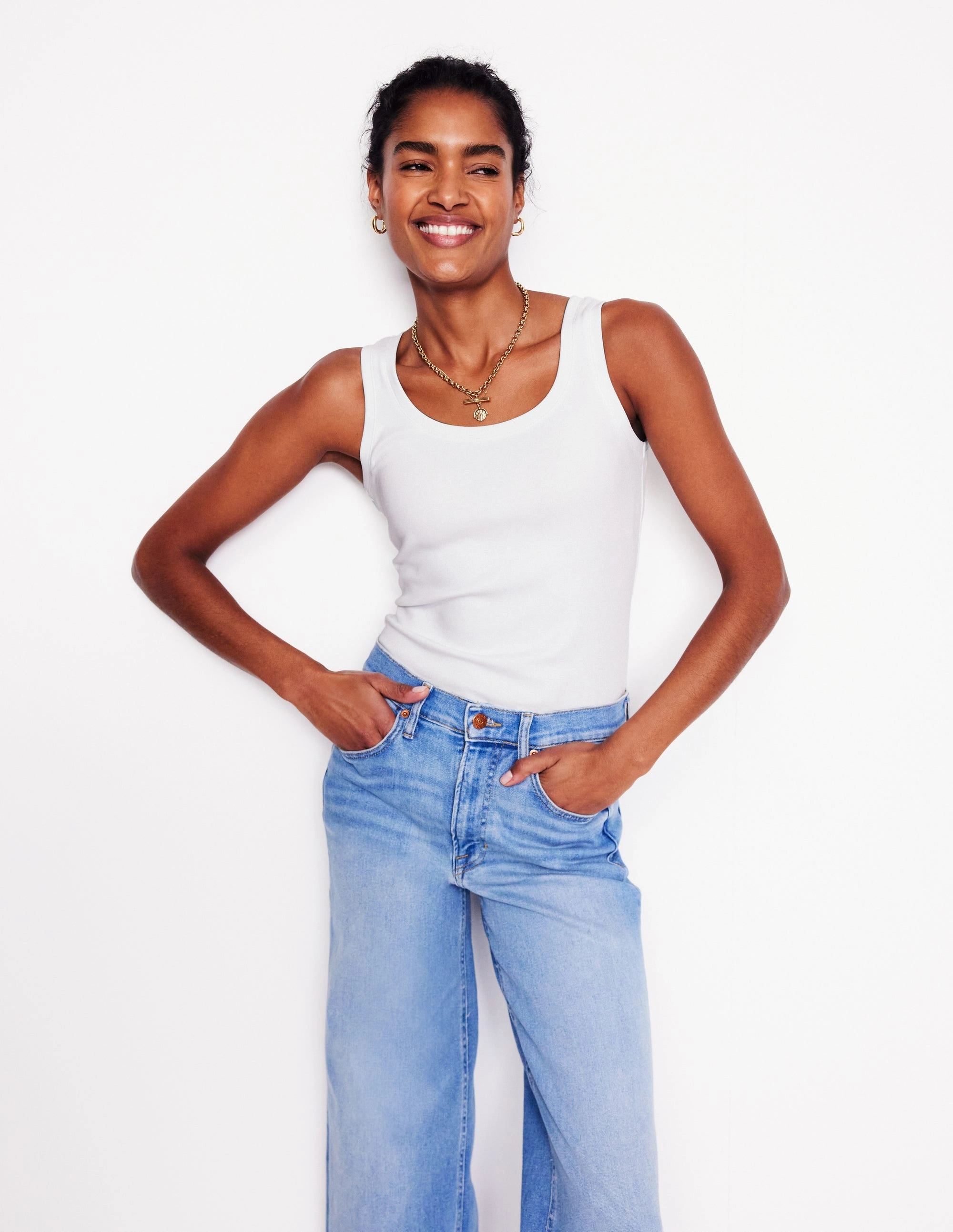 DurableZipper RibbedTrim Essential Scoop-Neck Vest-White
