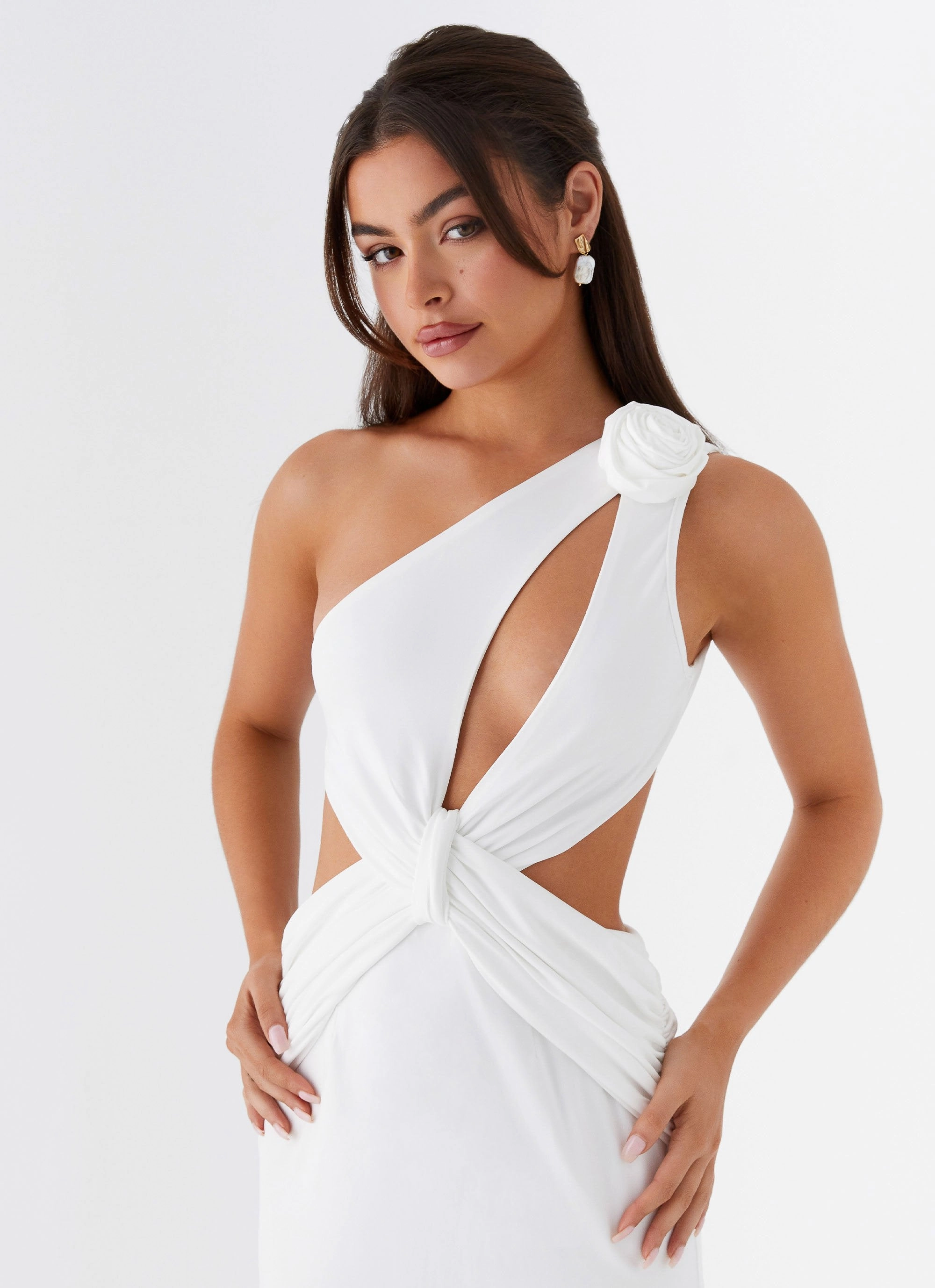 Lovesome Rosa Maxi Dress - White Fit for All Seasons
