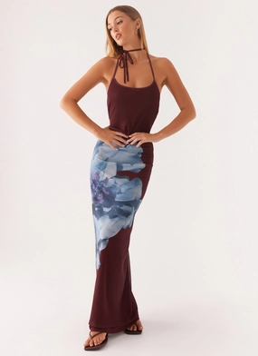 Effortless Look Dayana Halterneck Maxi Dress - Maroon Print