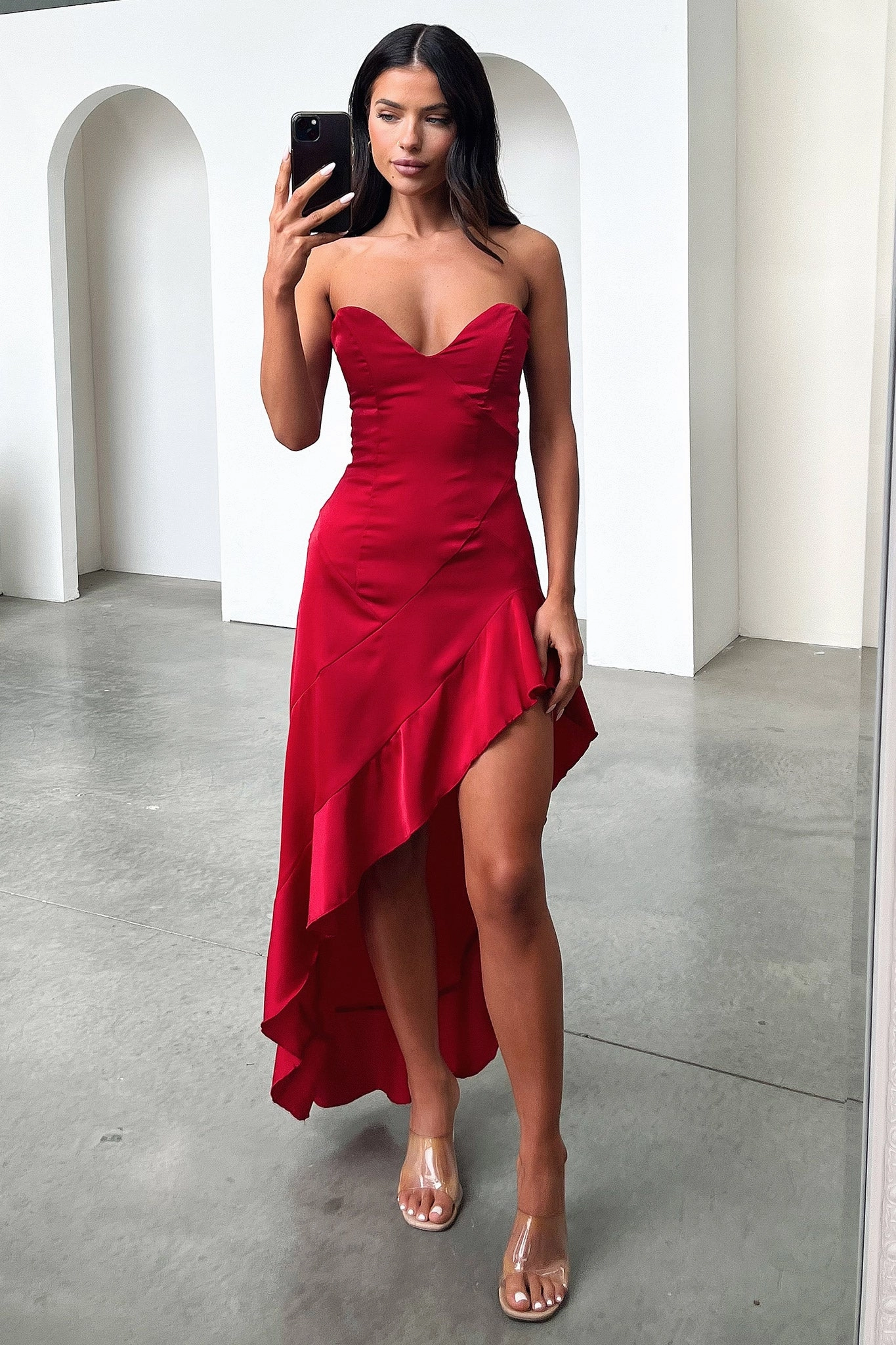Leora Maxi Dress - Red Cafe Vibe Visual Balance