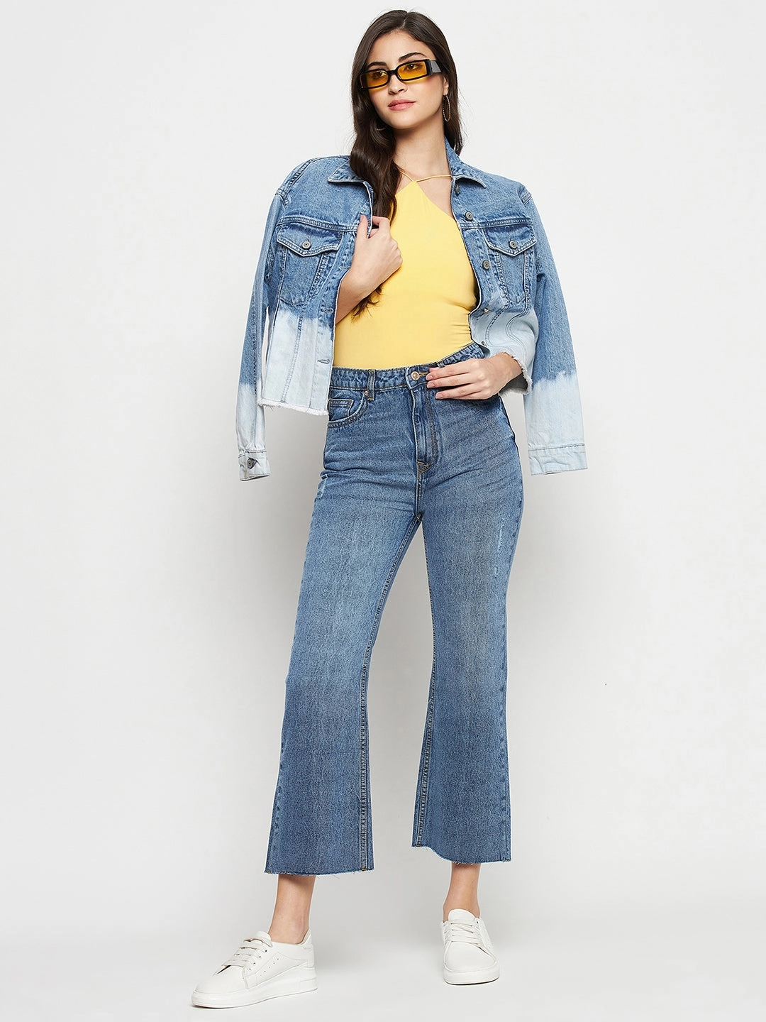 Trendy Evening Stroll Minimalist Style Holiday Vibes Weekend Warrior Madame Blue Denim