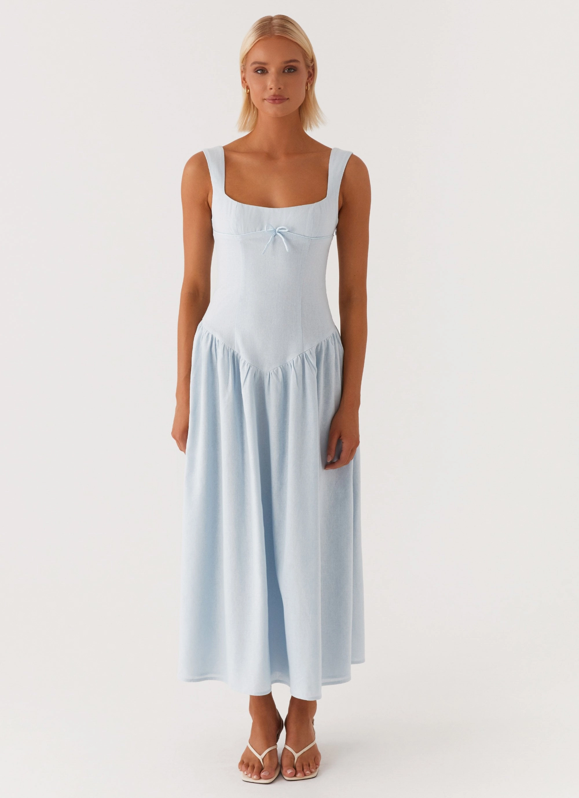 Suzie Midi Dress - Blue Flattering Shape