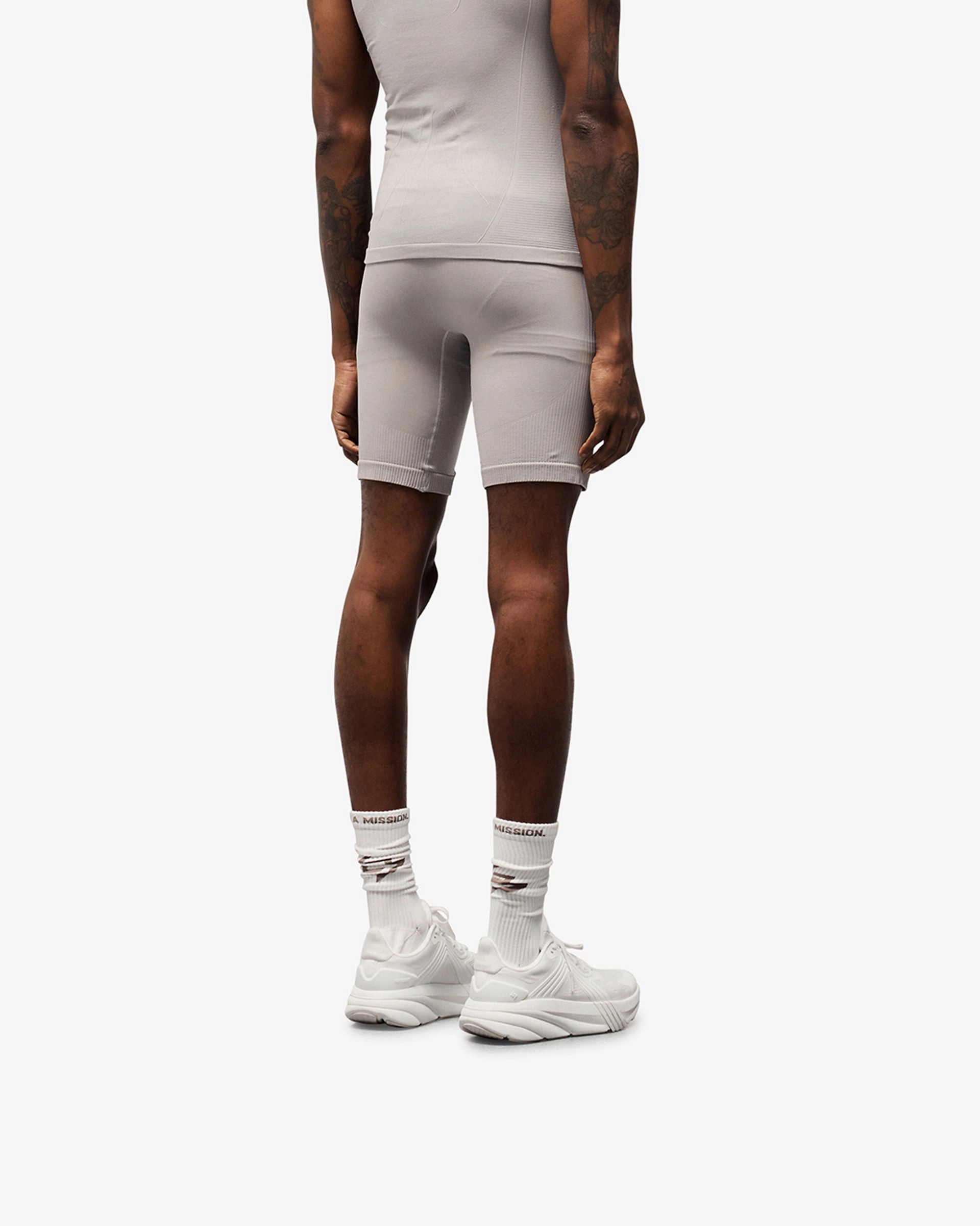 Sporty Fit Skinny Fit 247 DNA Seamless Shorts - Titanium