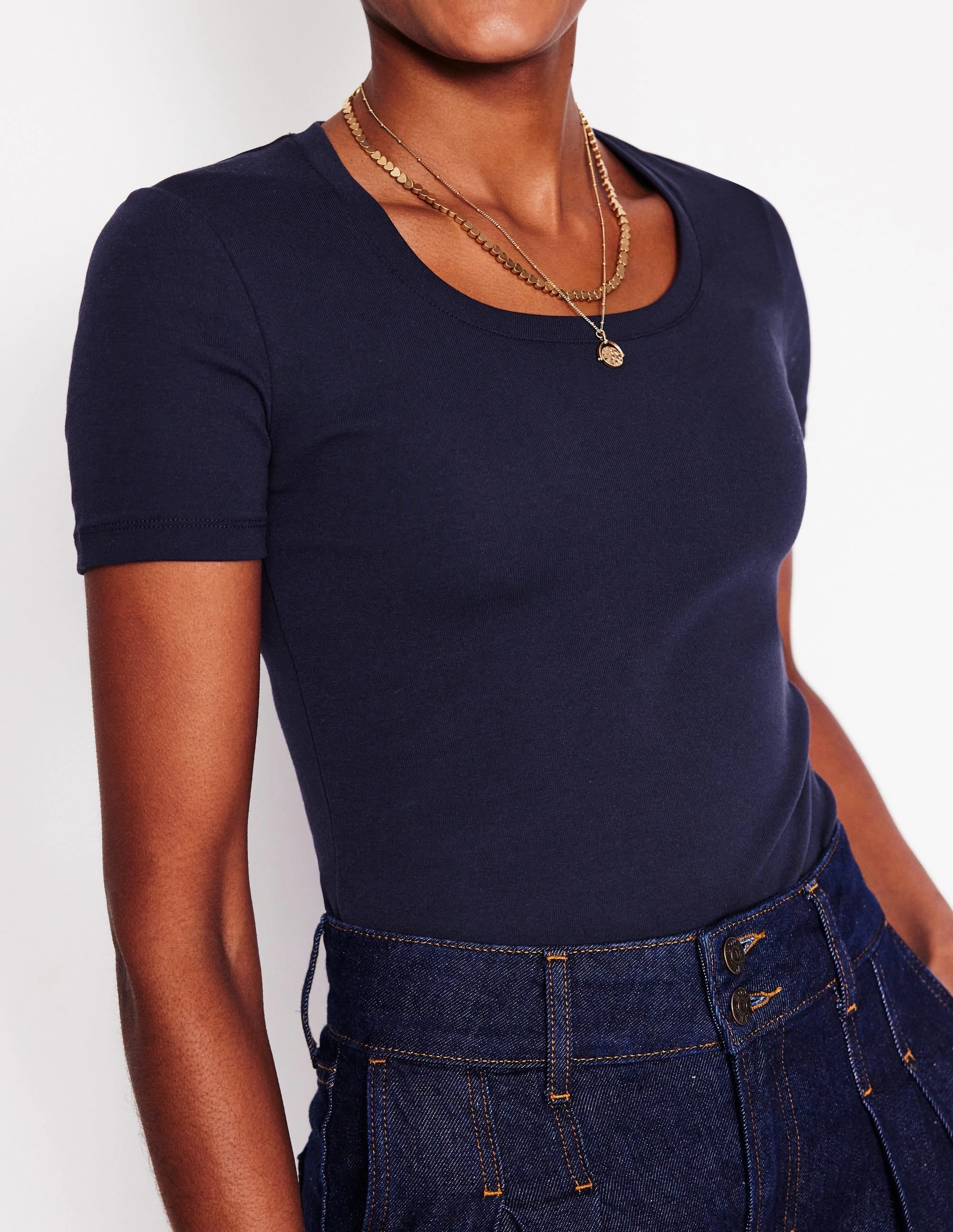Tension Balanced Design Temperature Regulating Textile Essential Jersey T-Shirt-Navy