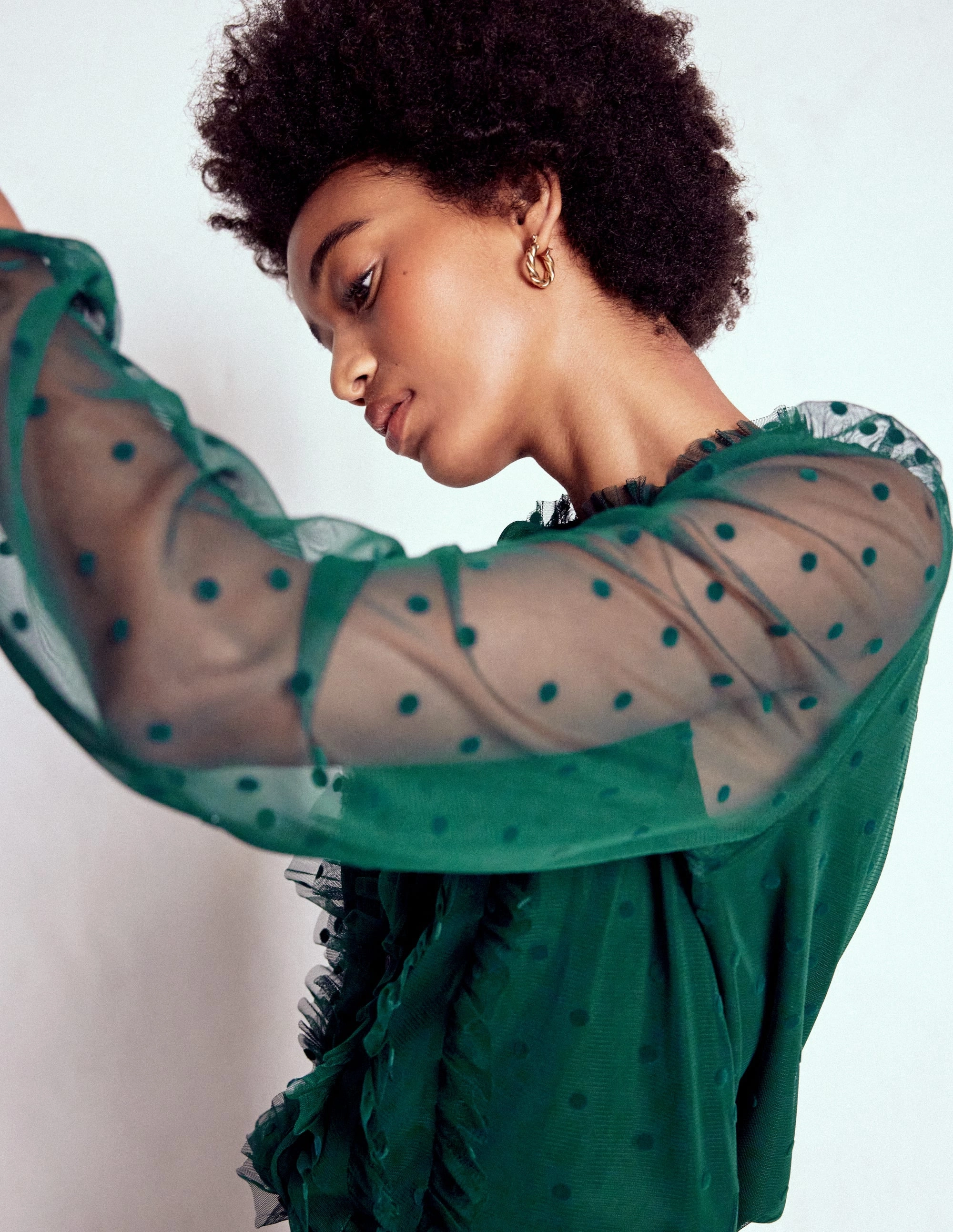 NonChafe Tag Placement BreathableMeshInsert Frilled Tulle Blouse-Emerald Night