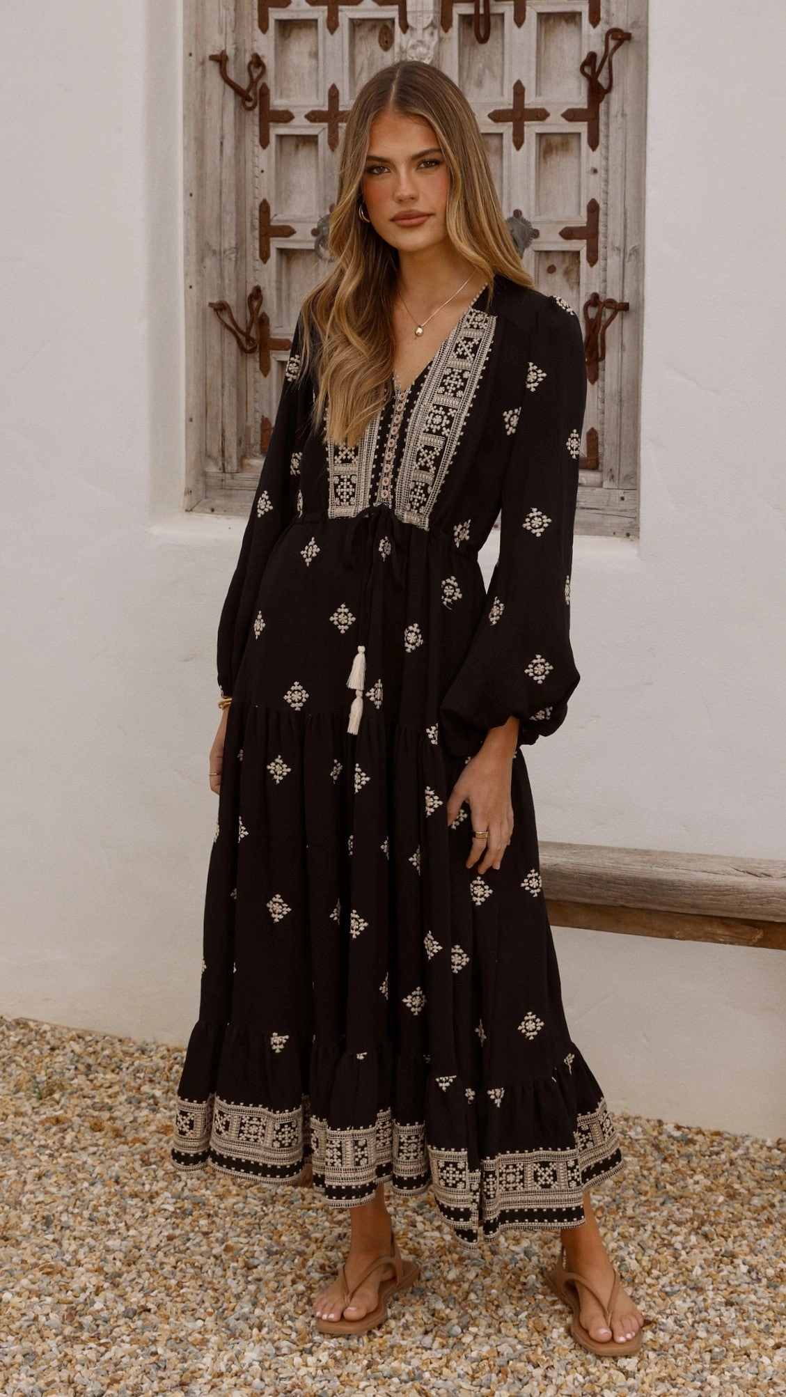 Subtle Mood Ellarose Maxi Dress - Black/Beige