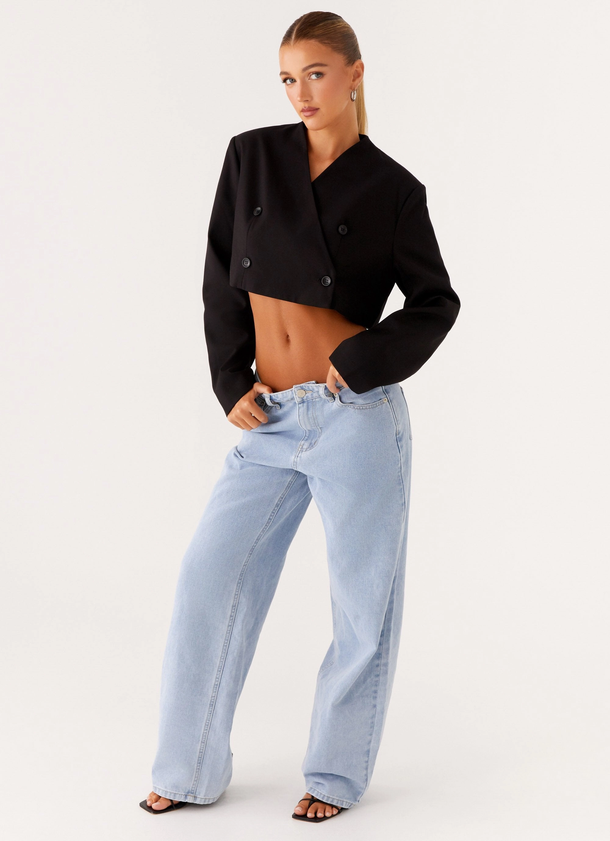 Giana Cropped Blazer - Black Collar Stabilization System