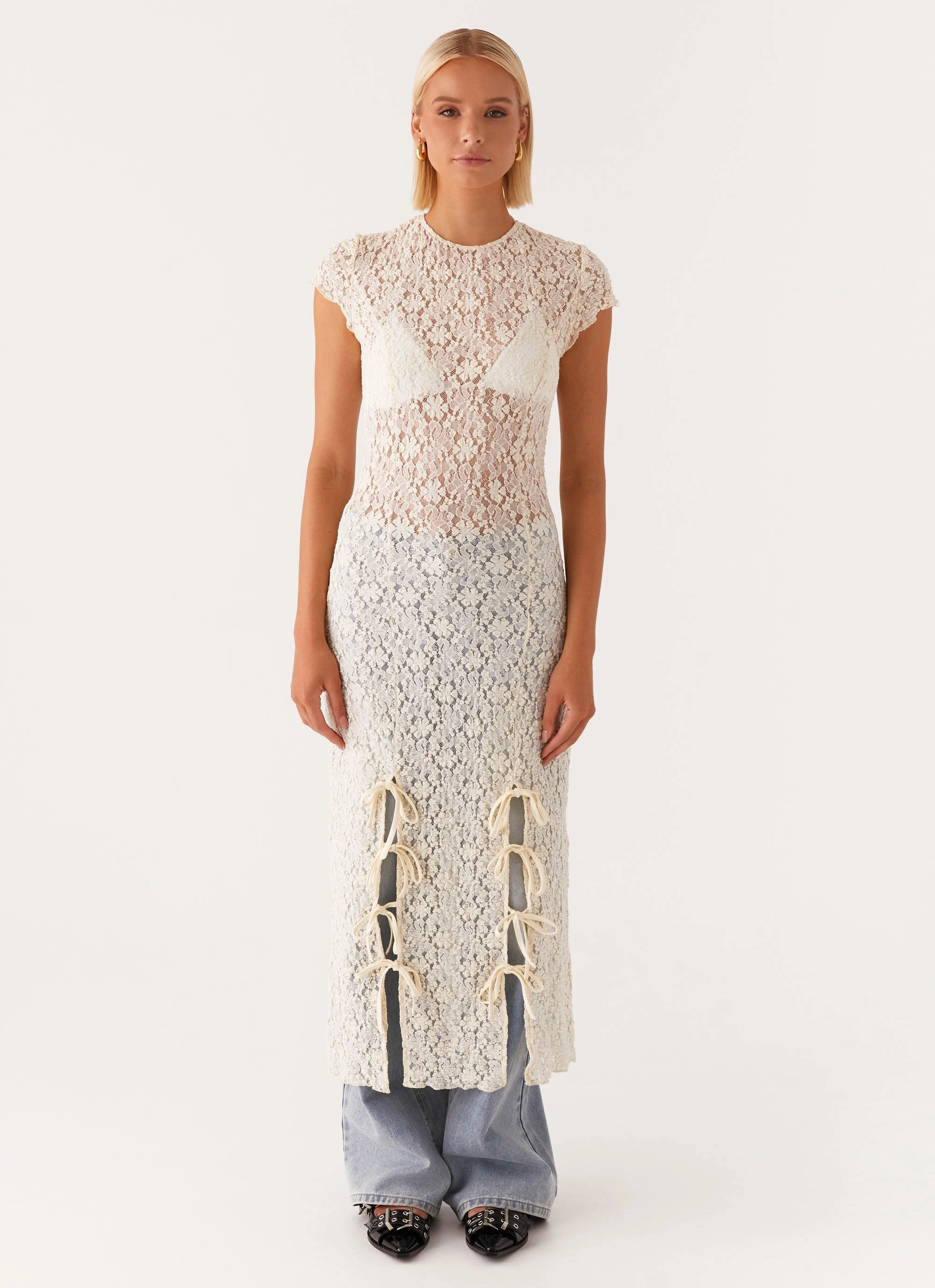 Bright-colored piece Office Fit Gisele Lace Midi Dress - Ivory