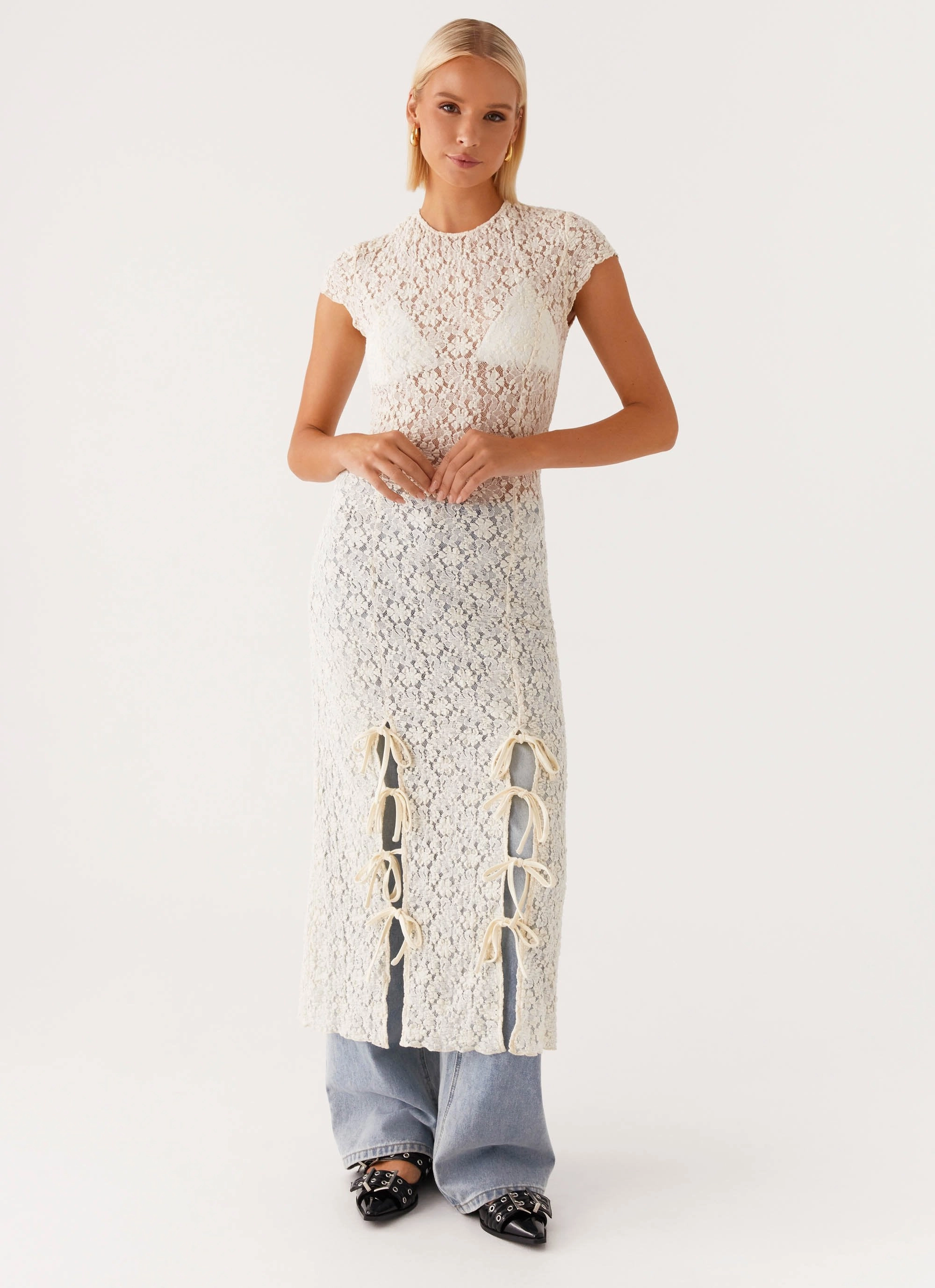 DoubleLayeredMaterial NonIrritatingLining Gisele Lace Midi Dress - Ivory