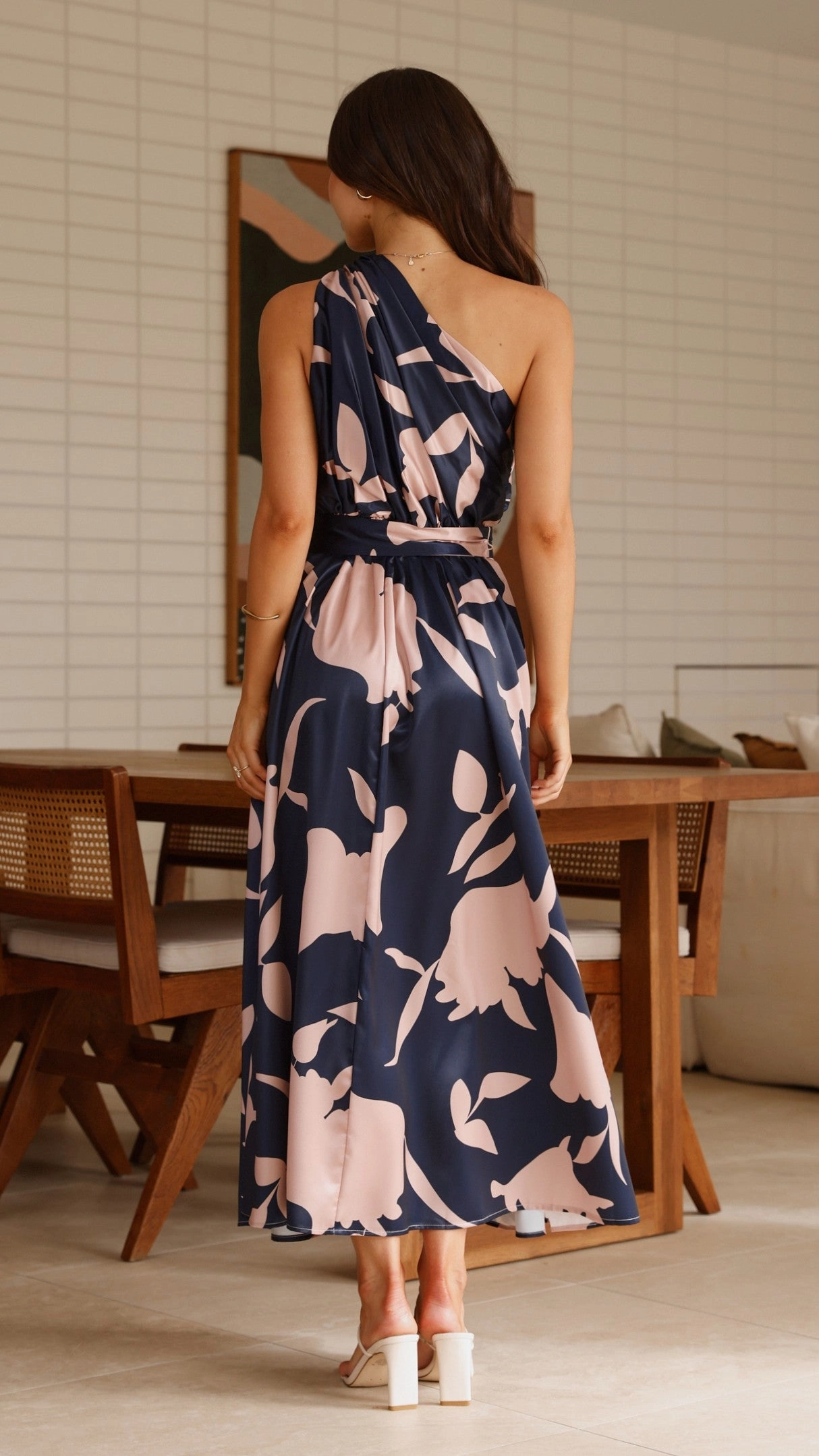 Velvet-Touch Lightweight Hadas Maxi Dress - Navy/Pink Print