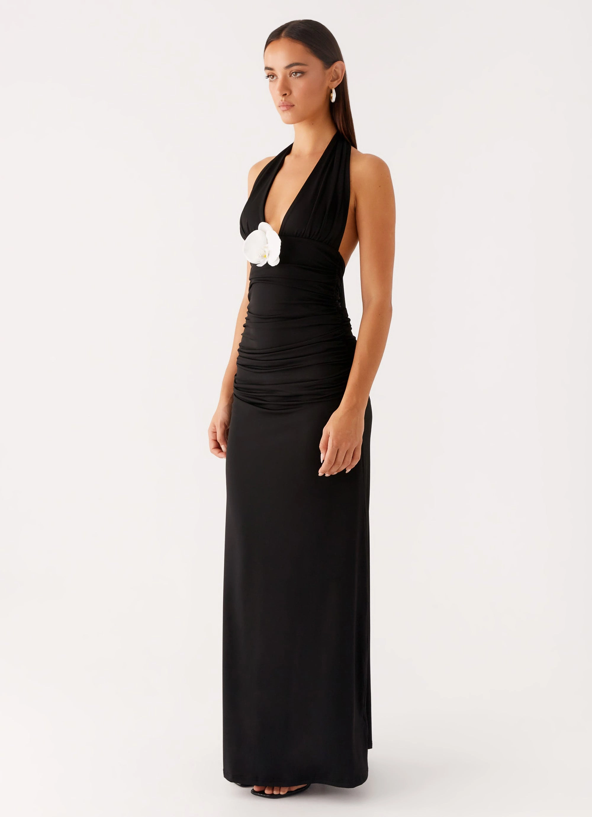 Edgy Twist Adalie Halter Neck Midi Dress - Black